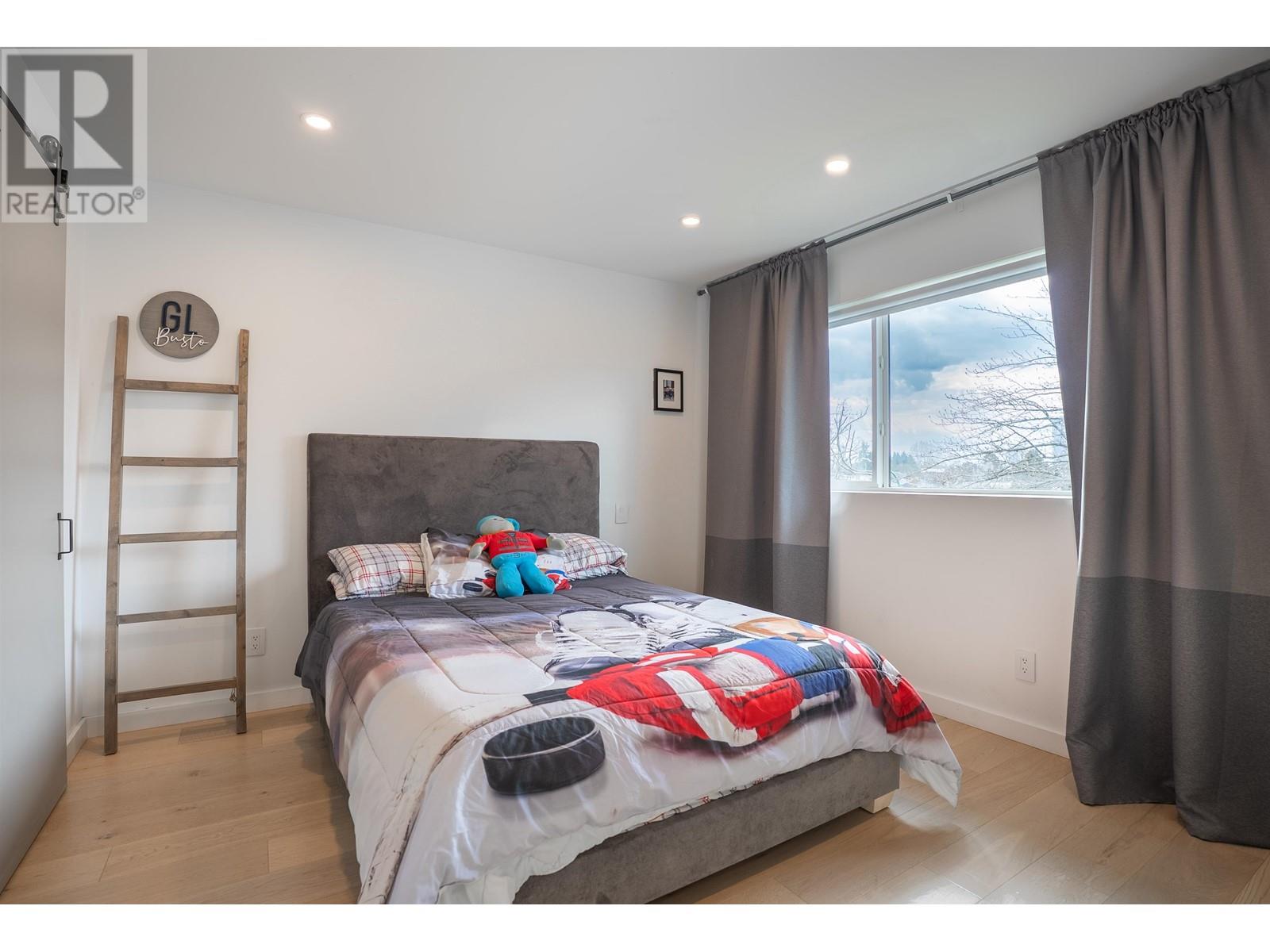 4623 NAPIER STREET, Burnaby real estate listing R3010954