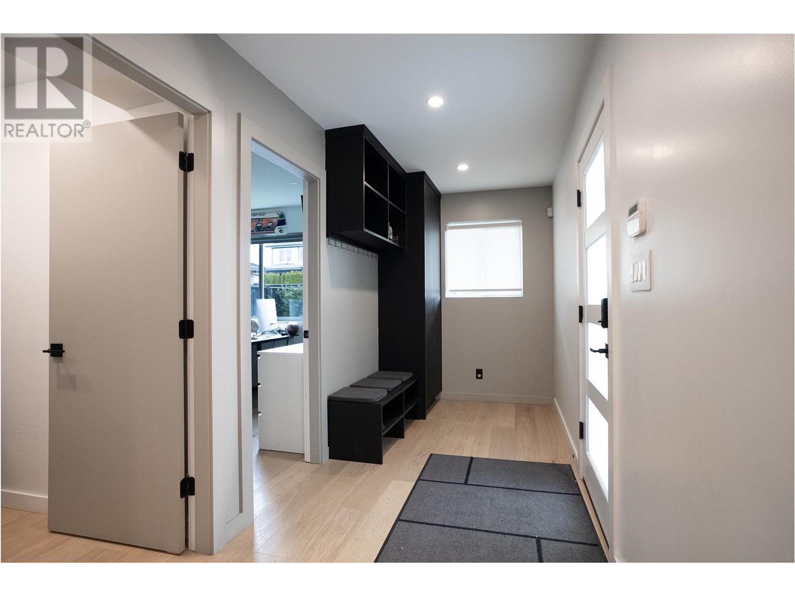 4623 NAPIER STREET, Burnaby real estate listing R3010954
