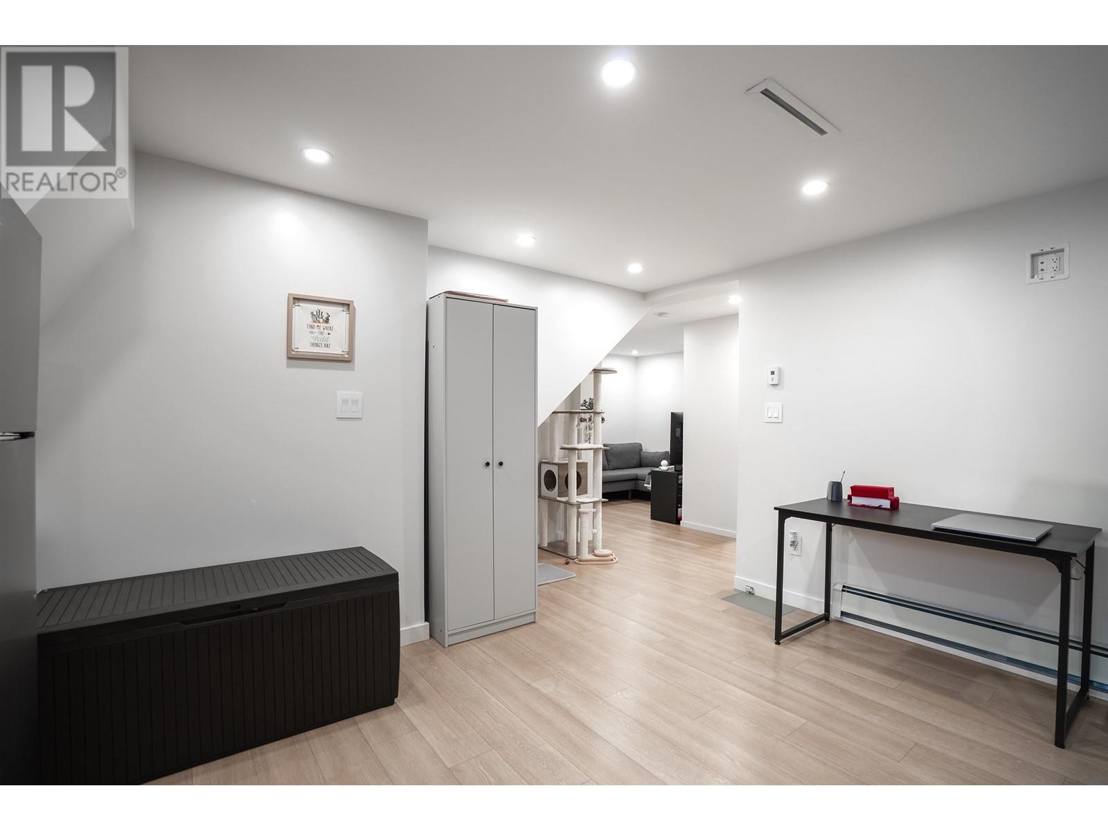 4623 NAPIER STREET, Burnaby real estate listing R3010954