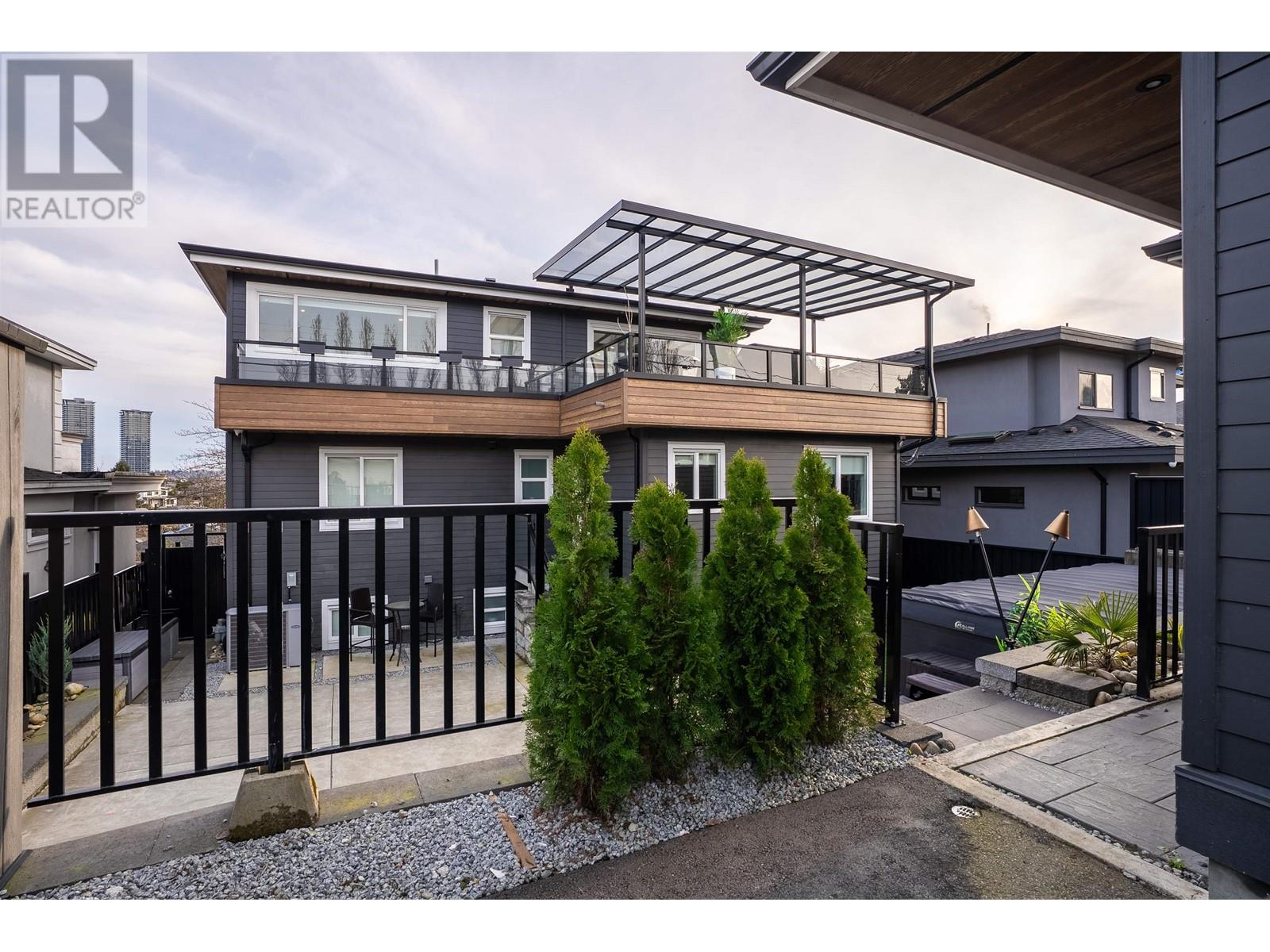 4623 NAPIER STREET, Burnaby real estate listing R3010954
