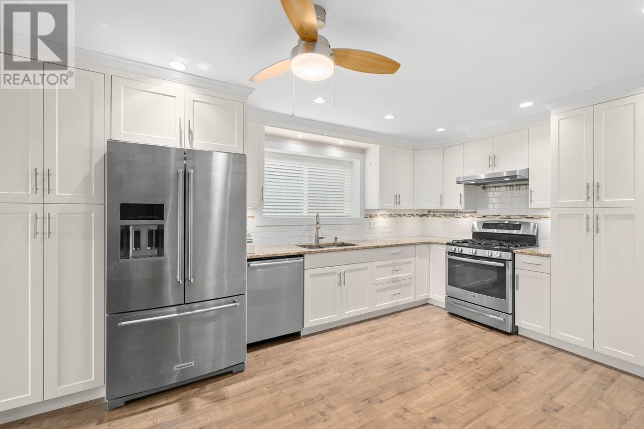 1035 GROVER AVENUE, Coquitlam