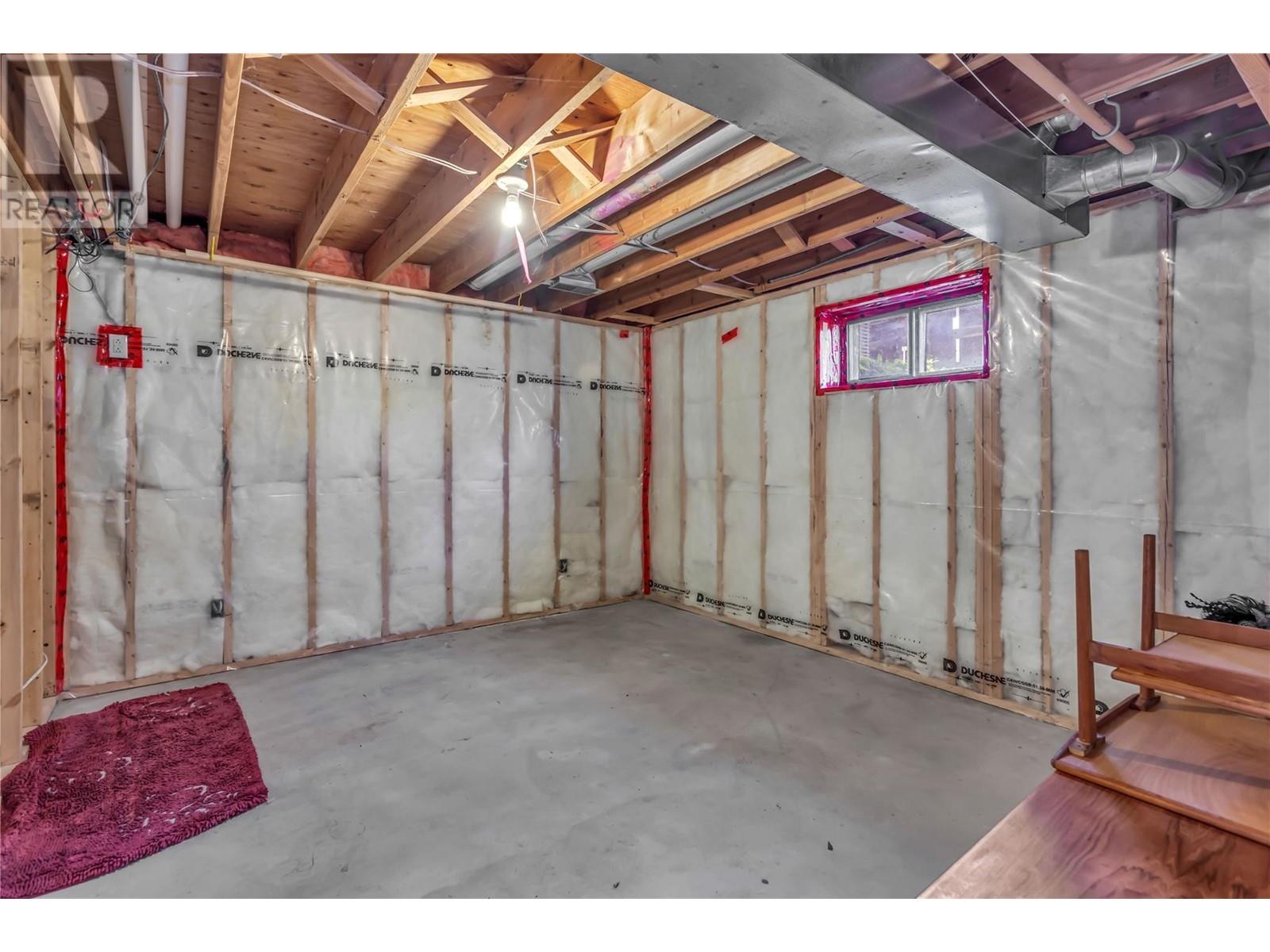  639 Tomby Court, Kelowna