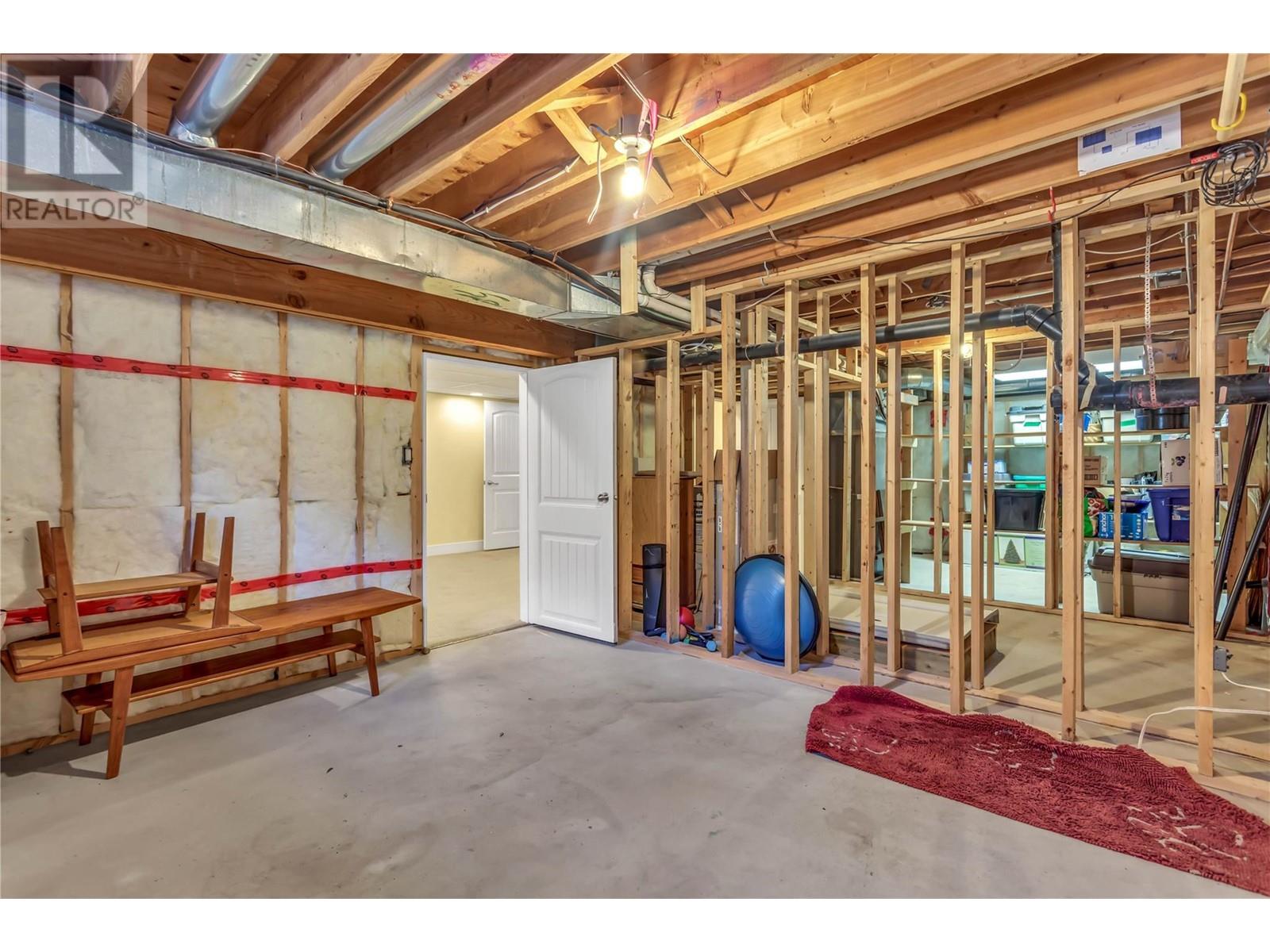  639 Tomby Court, Kelowna