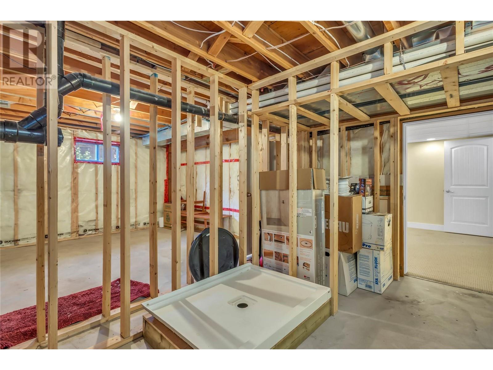  639 Tomby Court, Kelowna