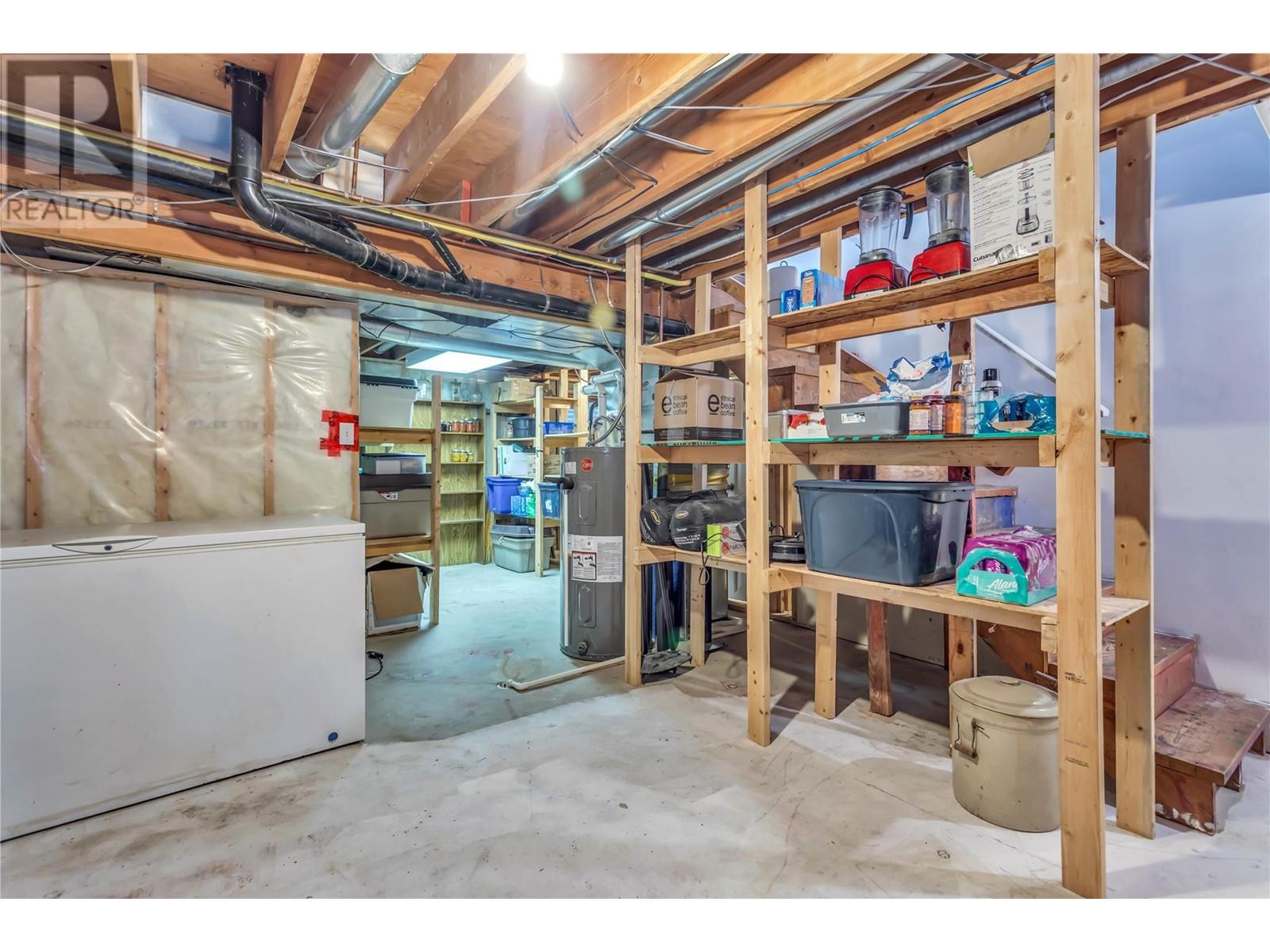  639 Tomby Court, Kelowna