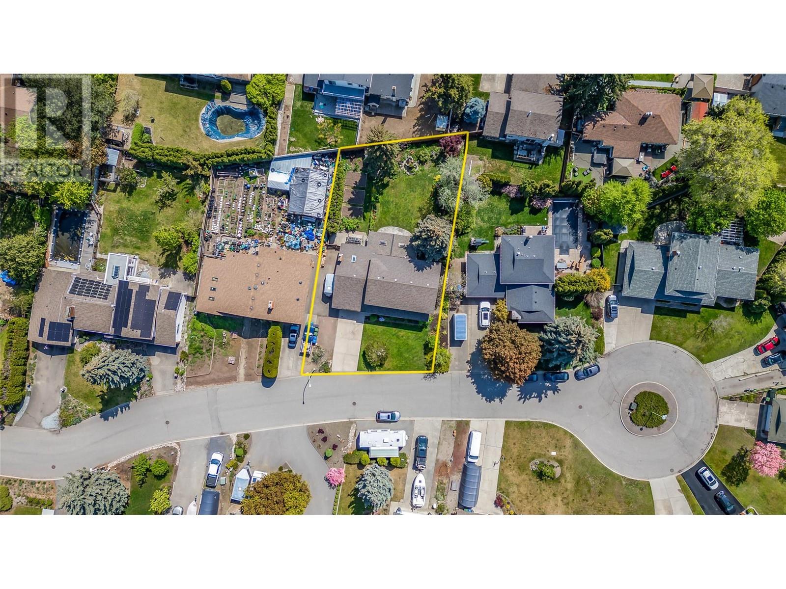  639 Tomby Court, Kelowna