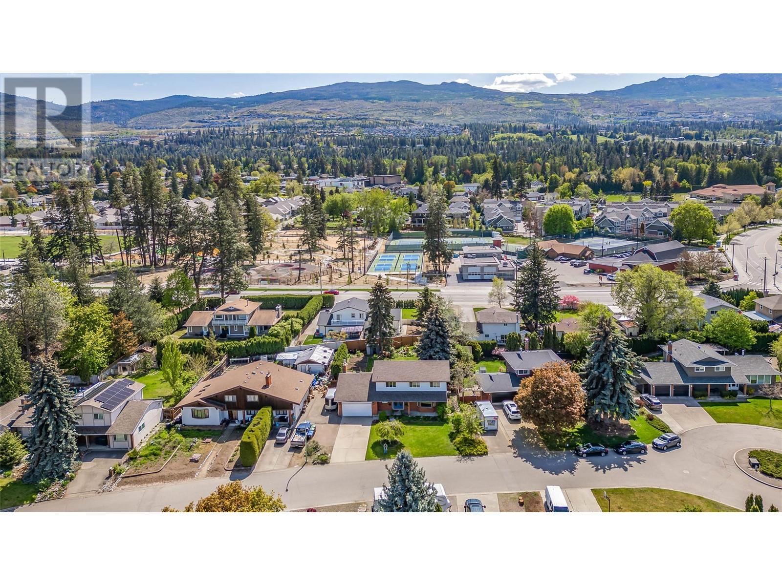  639 Tomby Court, Kelowna
