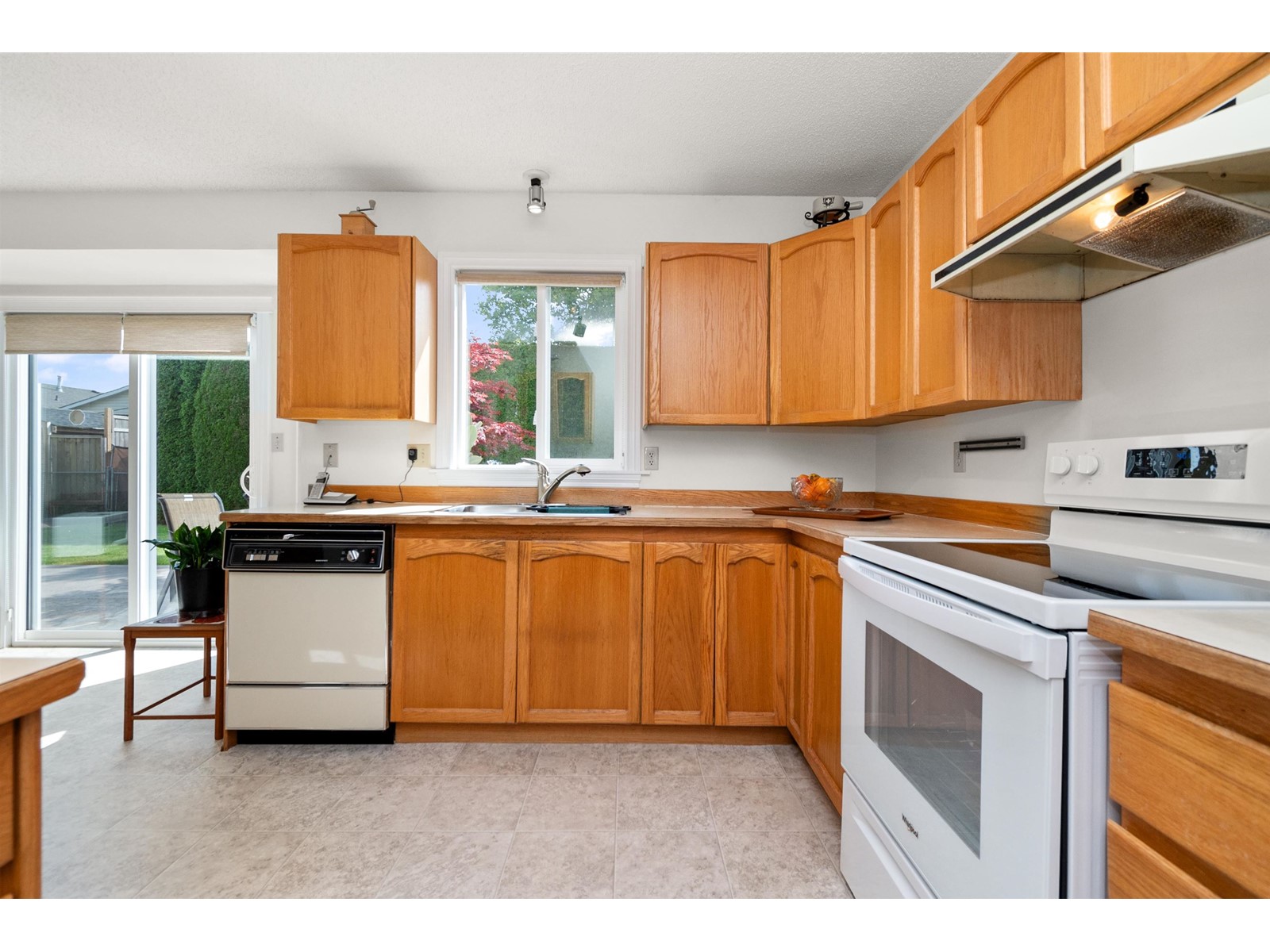 9525 NORTHVIEW STREET, Chilliwack Proper West, Chilliwack real estate listing R3011100