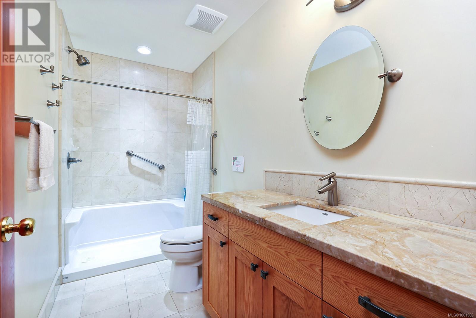 1645 Lea Smith Rd, Hornby Island