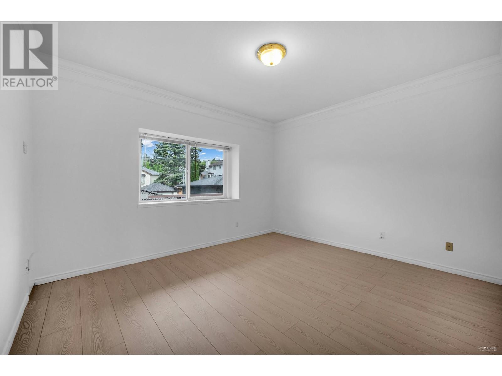 Photo 36 of 3190 Grant Street, Vancouver BC