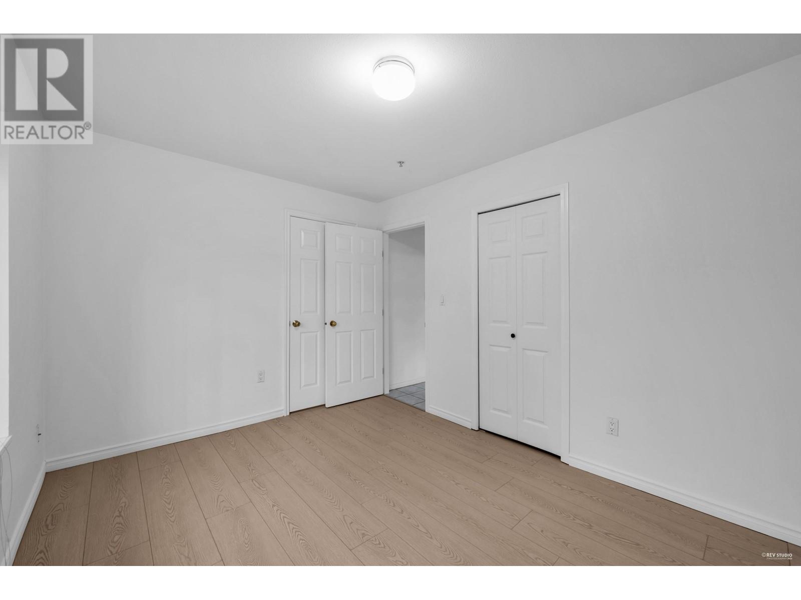 Photo 16 of 3190 Grant Street, Vancouver BC