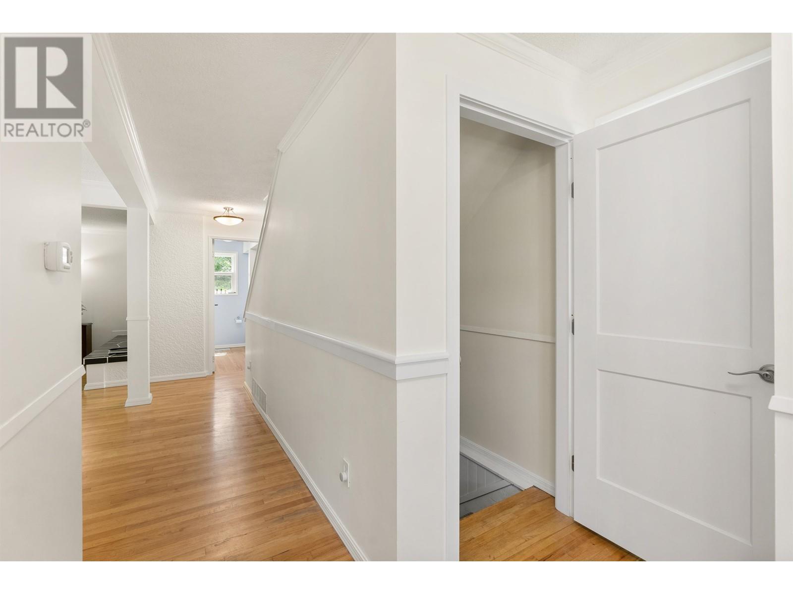 955 E 4TH STREET, North Vancouver real estate listing R3009931