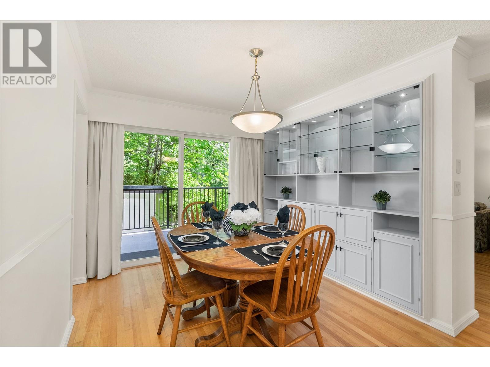 955 E 4TH STREET, North Vancouver real estate listing R3009931
