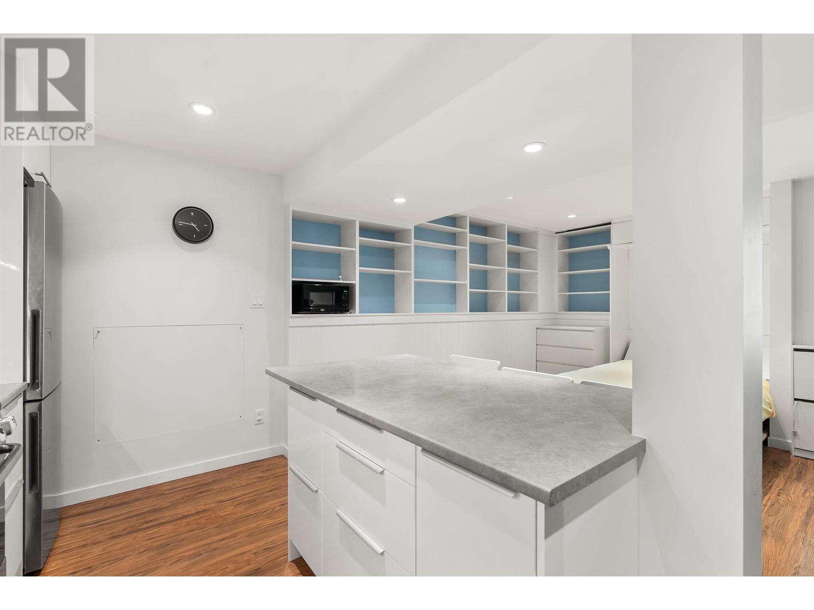 955 E 4TH STREET, North Vancouver real estate listing R3009931