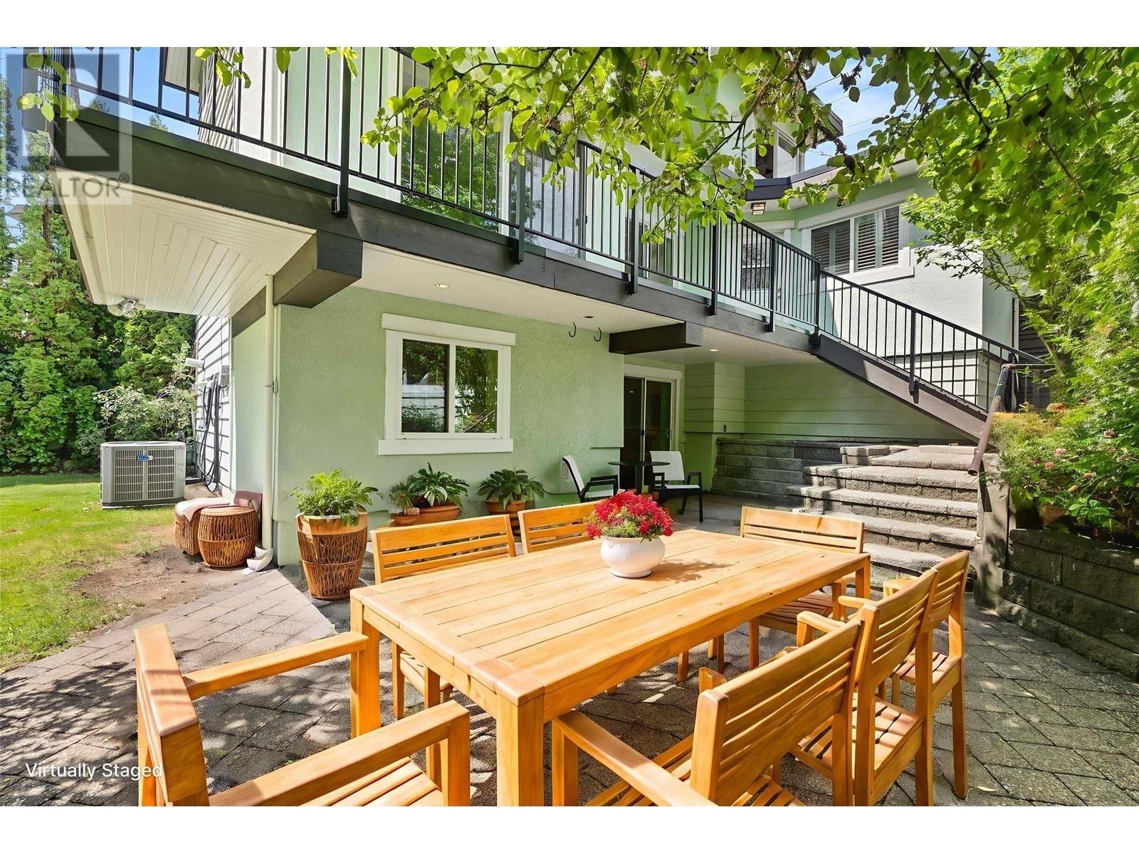 955 E 4TH STREET, North Vancouver real estate listing R3009931
