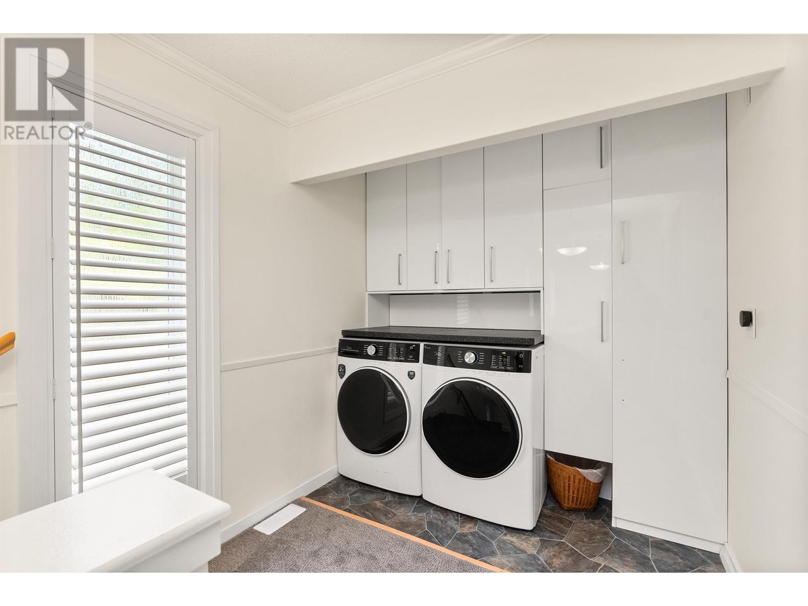 955 E 4TH STREET, North Vancouver real estate listing R3009931