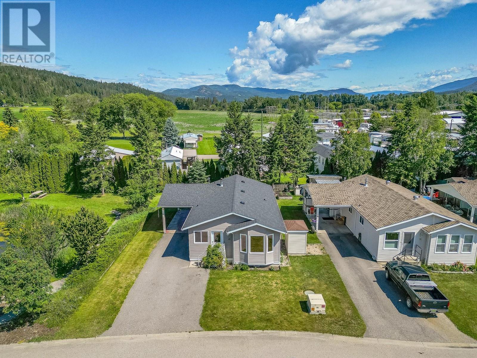 18 130 Cliffview Lane, Enderby