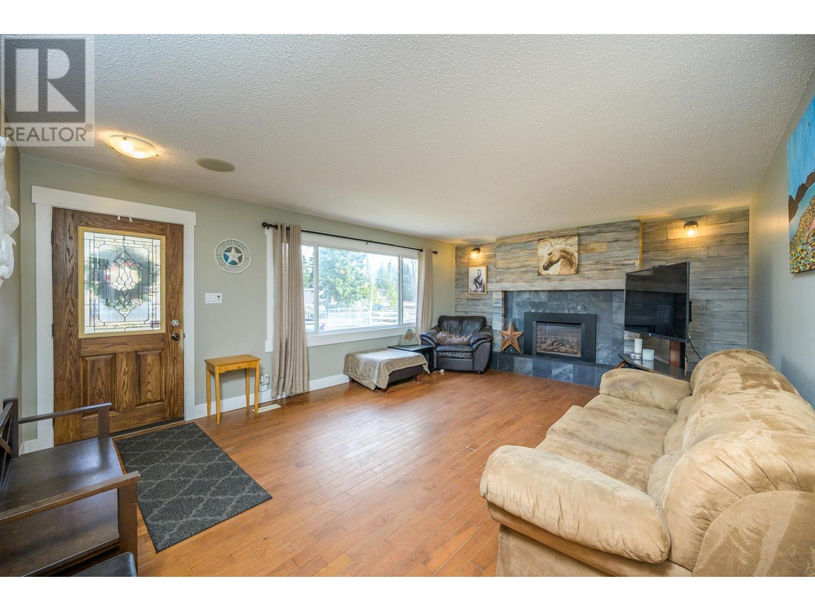 5503 CRANBROOK HILL ROAD, Prince George