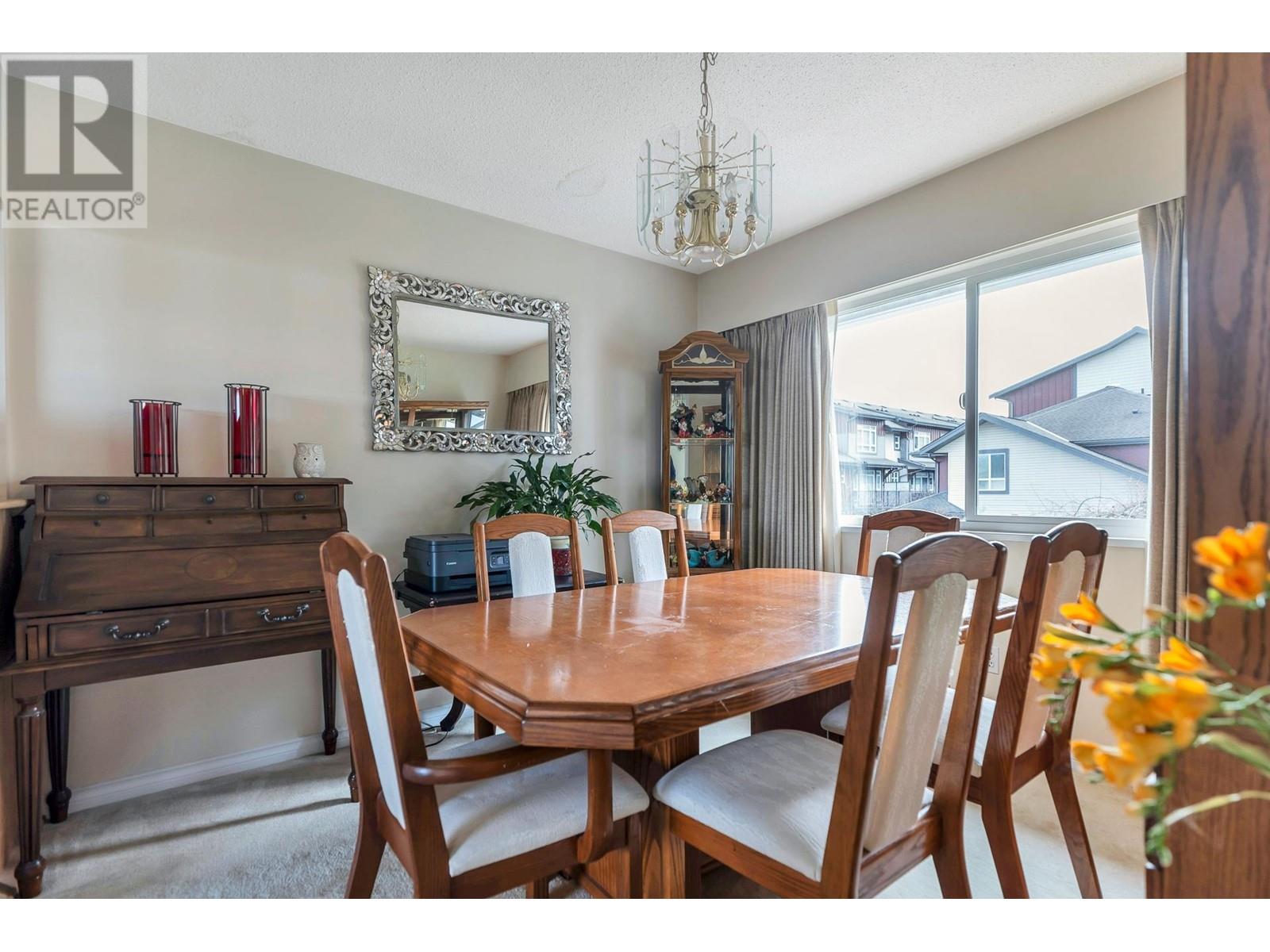 Photo 4 of 11900 Dewsbury Drive, Richmond BC