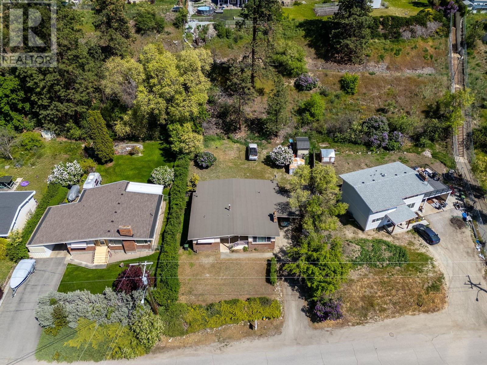  605 Dell Road, Kelowna
