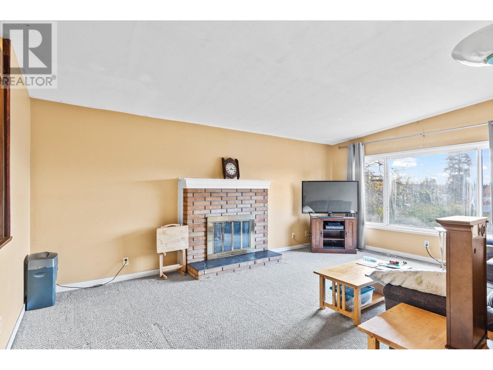  605 Dell Road, Kelowna
