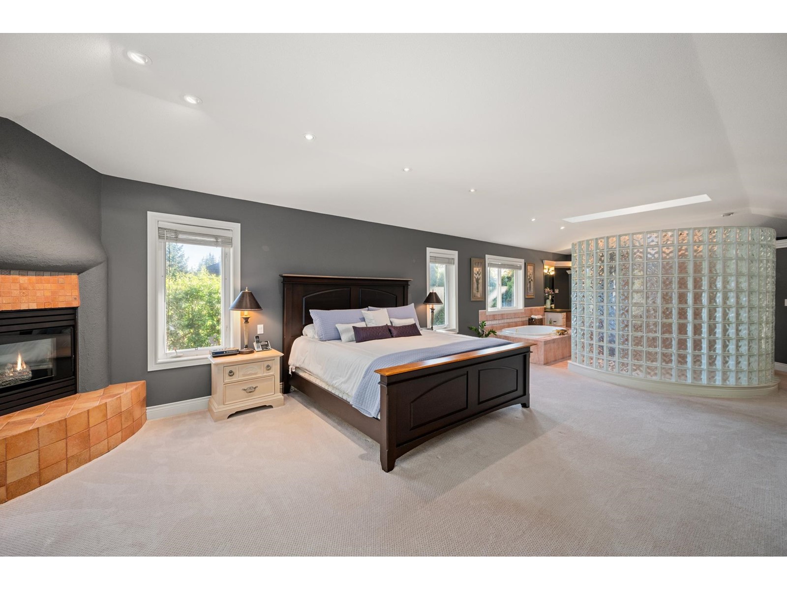 Photo 17 of 13422 20 A Avenue, Surrey BC