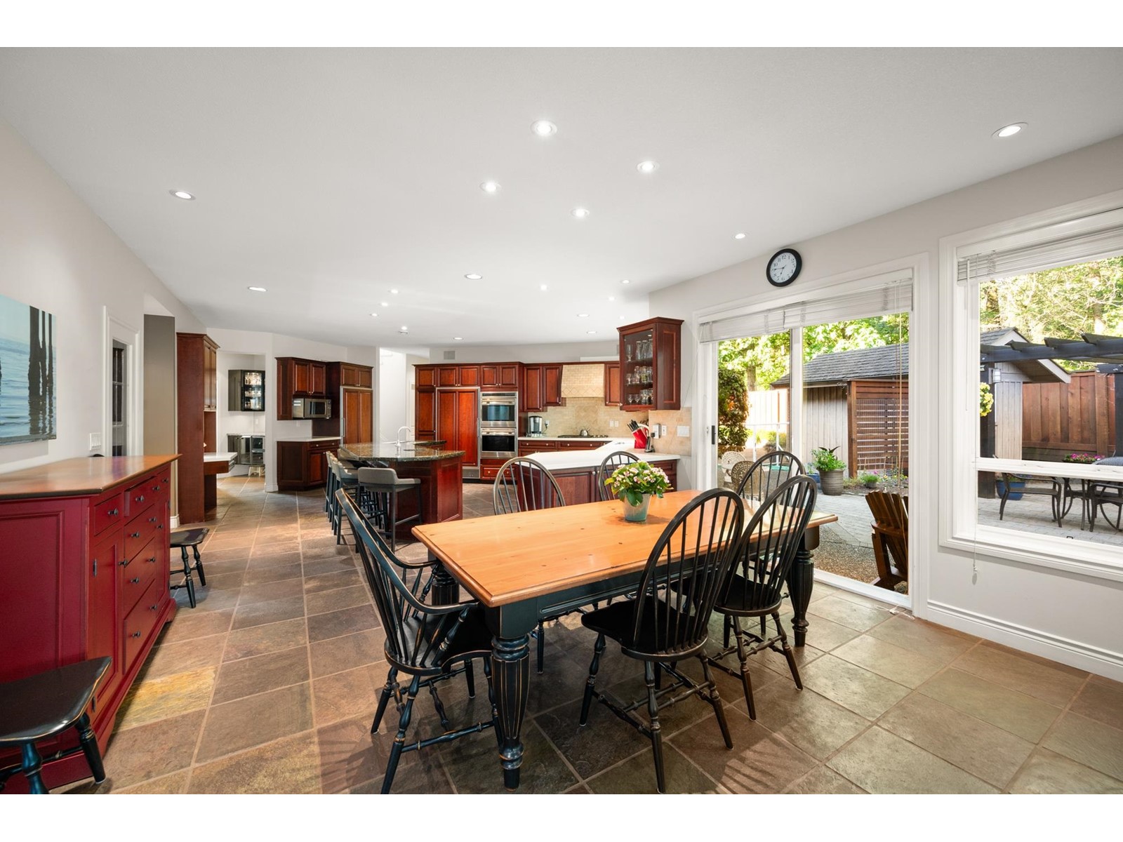 Photo 13 of 13422 20 A Avenue, Surrey BC