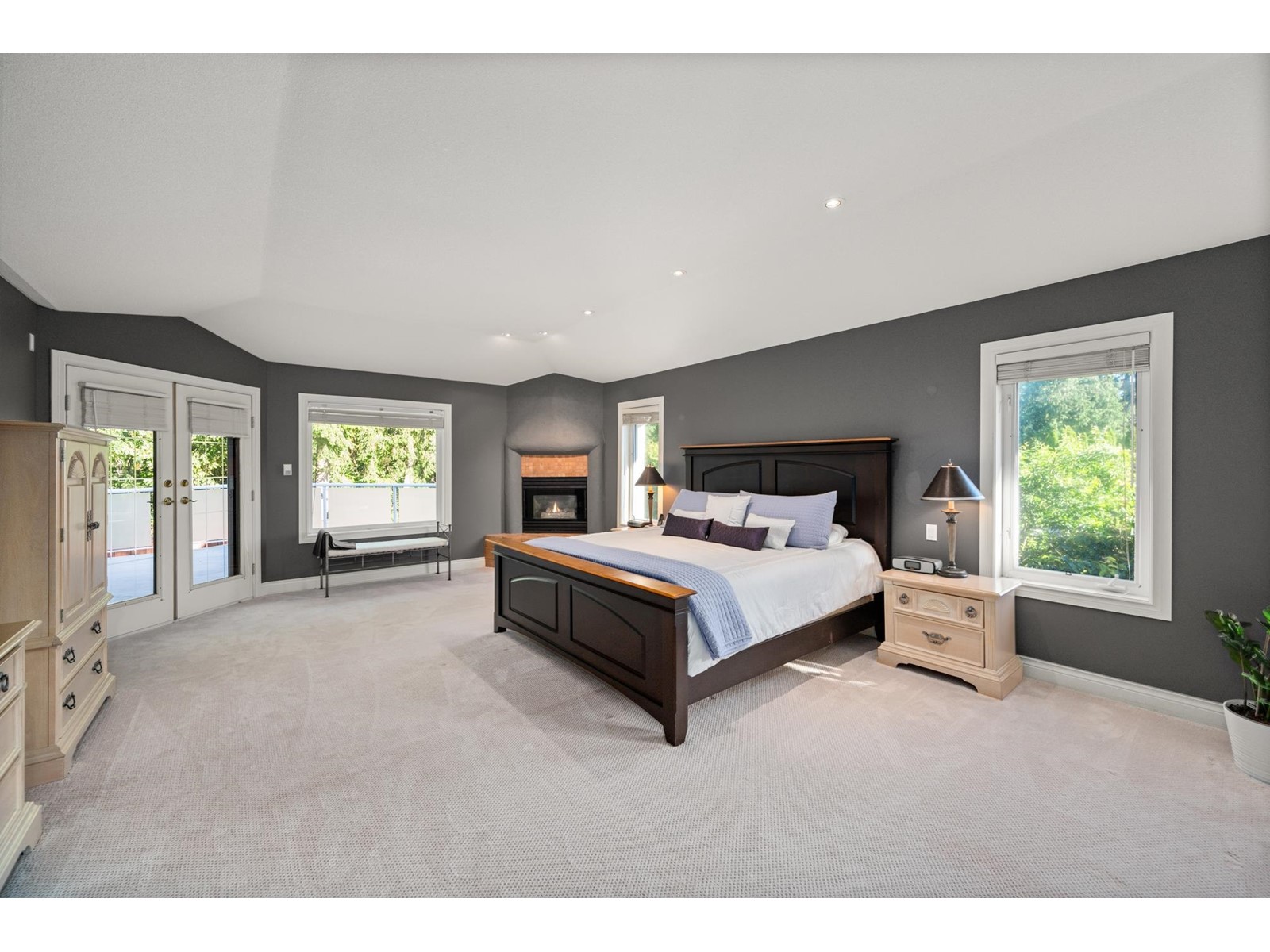 Photo 16 of 13422 20 A Avenue, Surrey BC