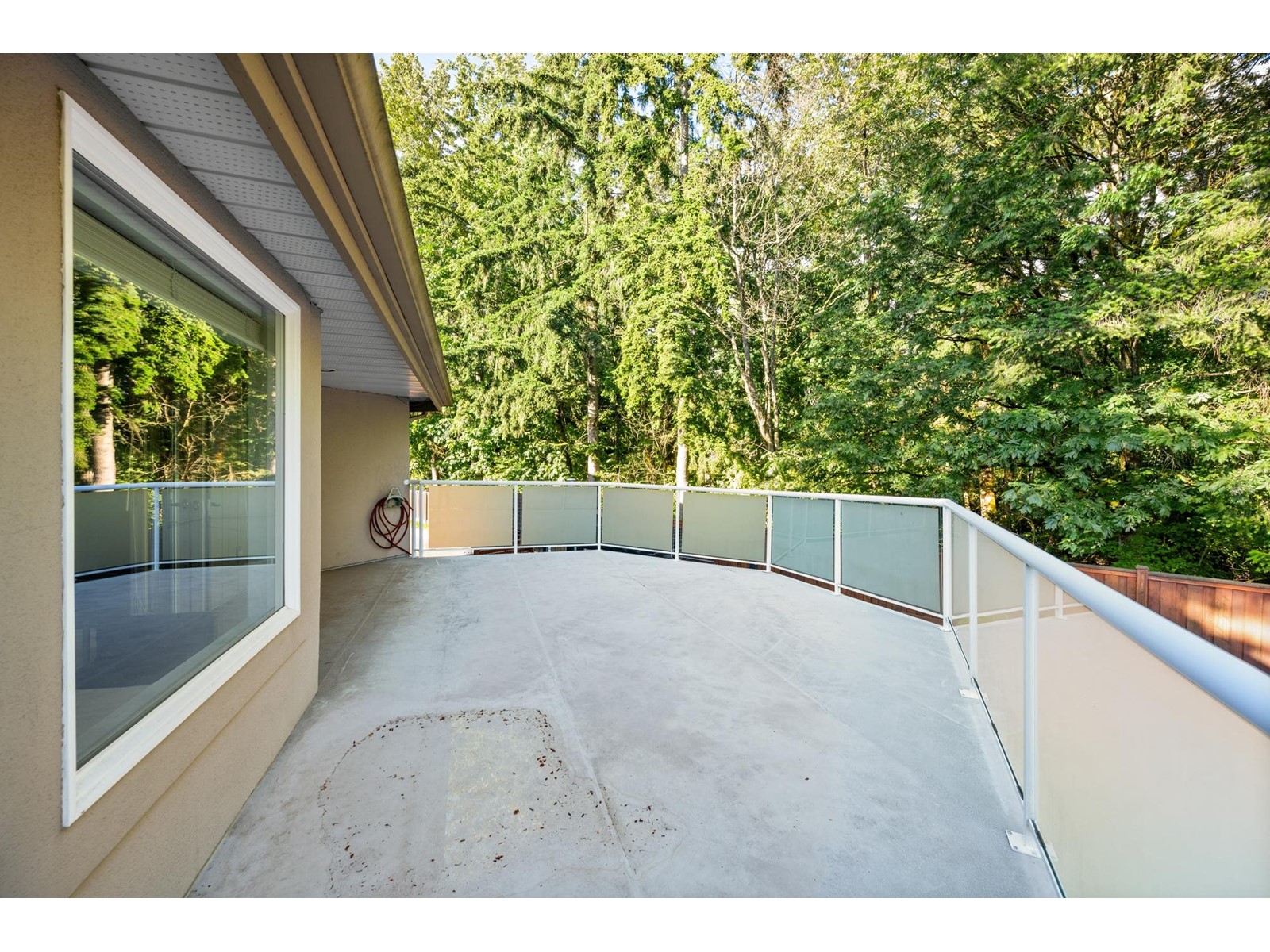 Photo 35 of 13422 20 A Avenue, Surrey BC