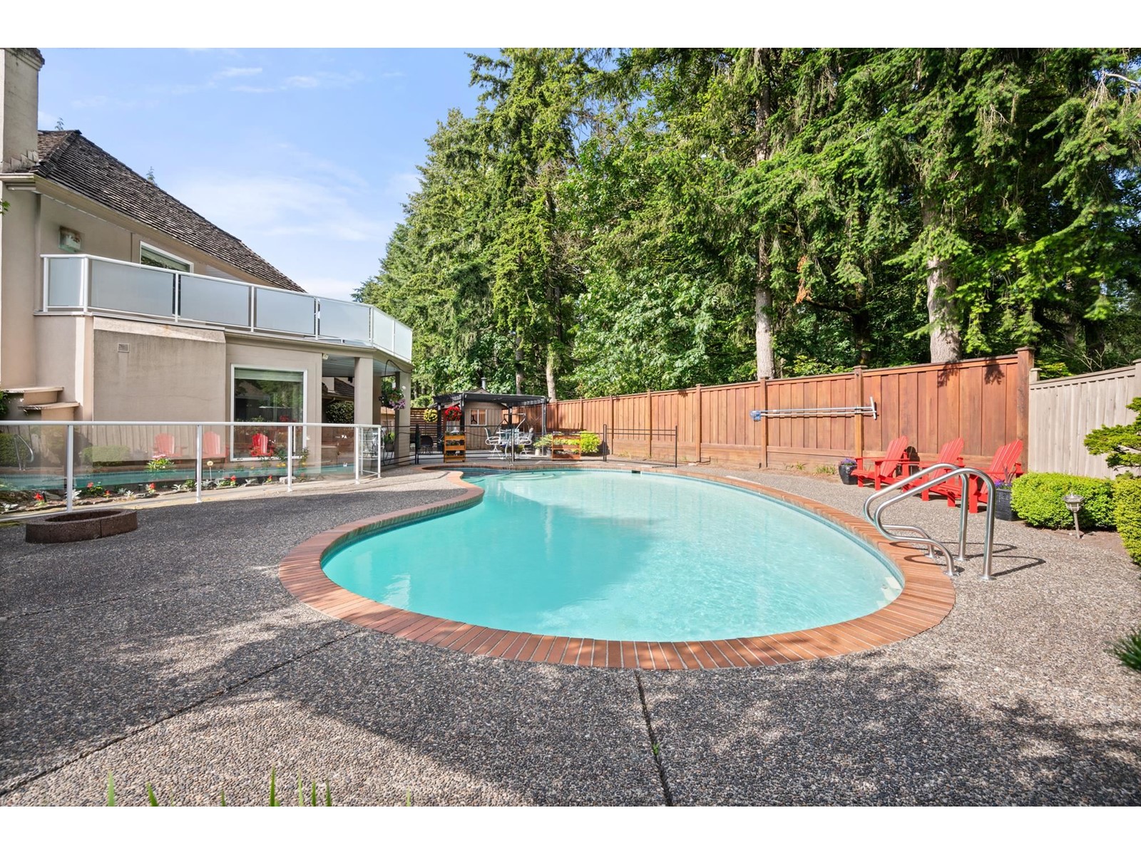 Photo 31 of 13422 20 A Avenue, Surrey BC