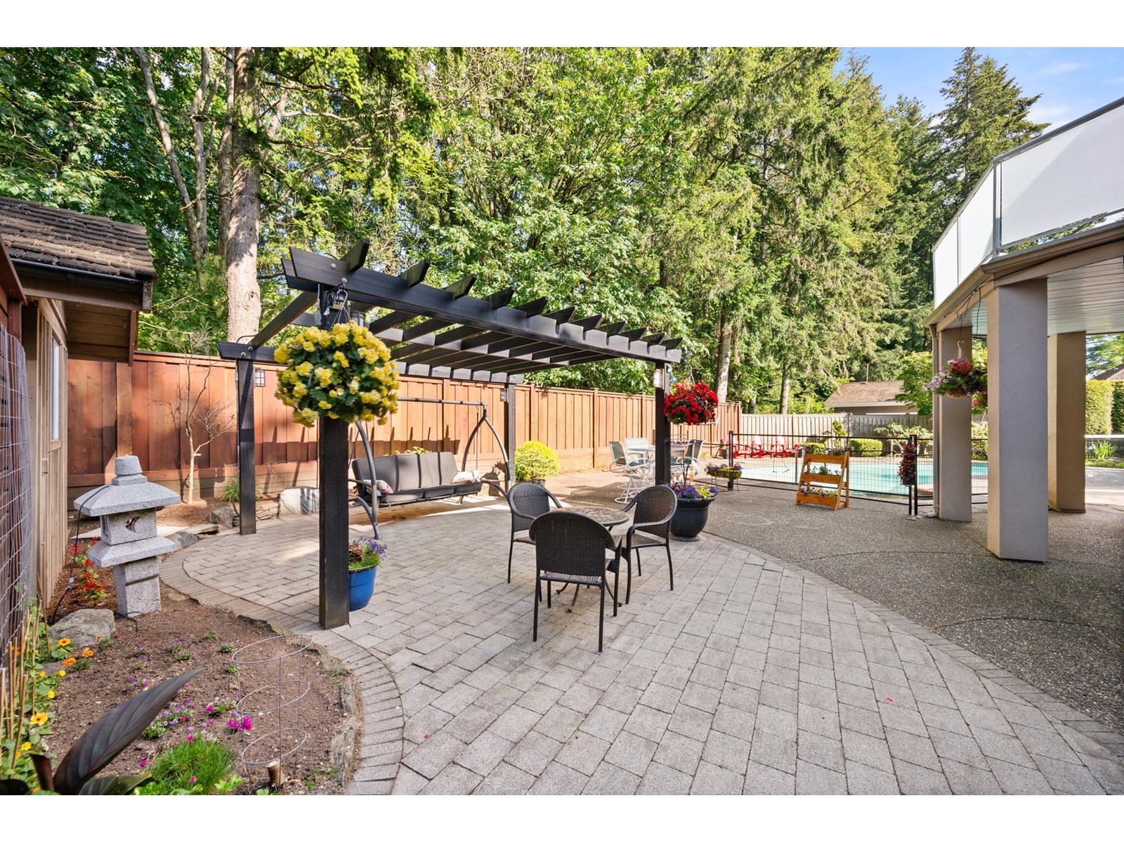 Photo 34 of 13422 20 A Avenue, Surrey BC