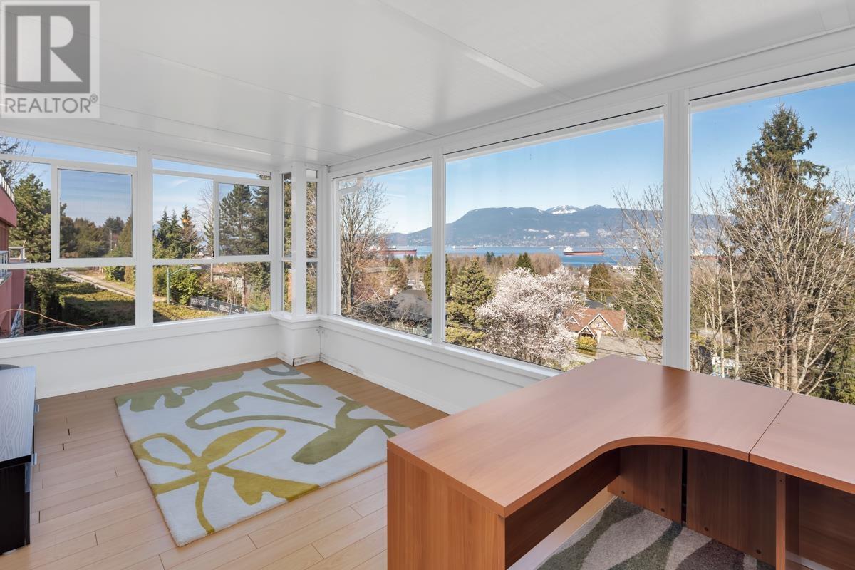 Photo 11 of 4322 West Point Place, Vancouver BC