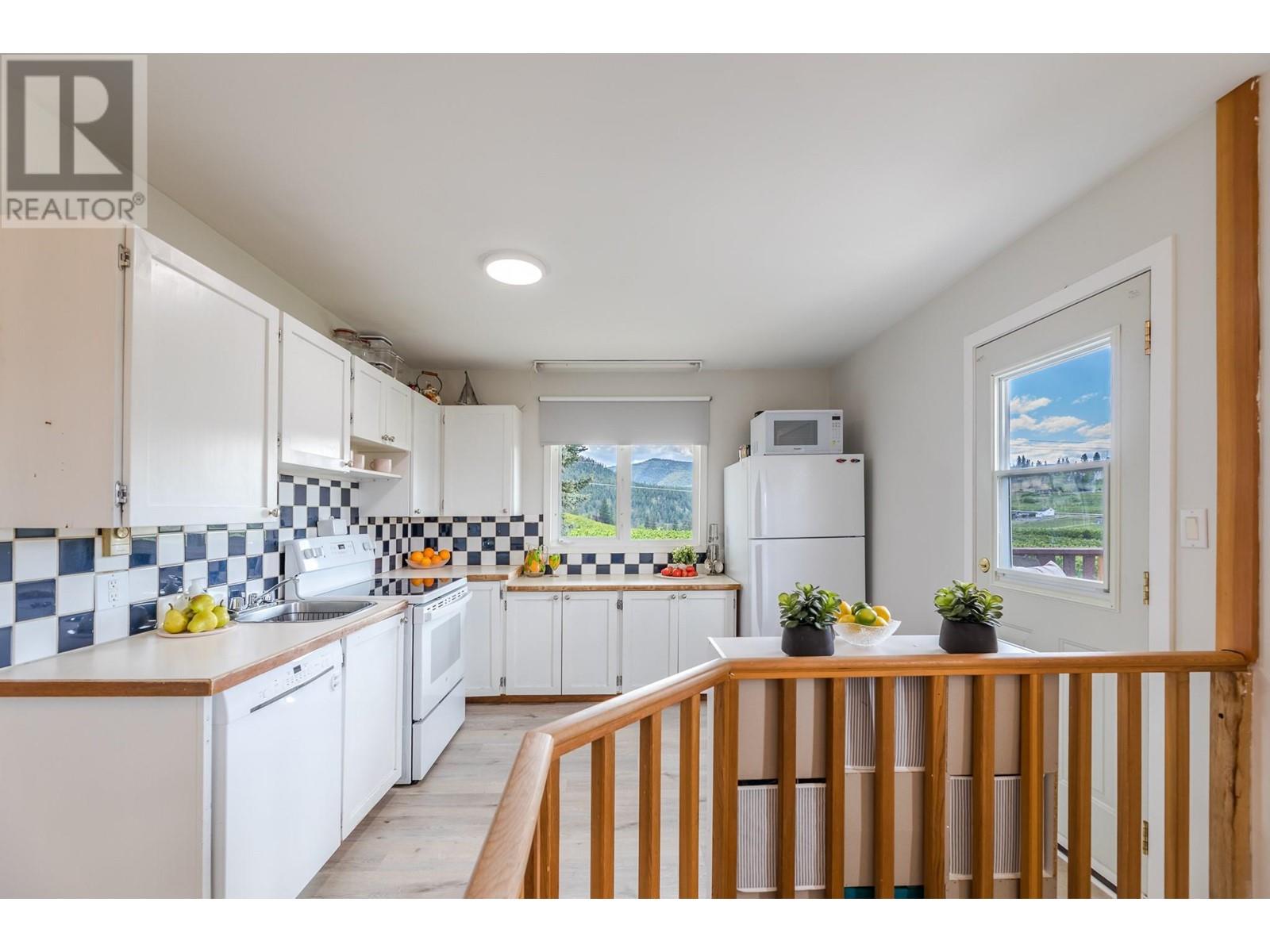 7515 Hillborn Street, Summerland