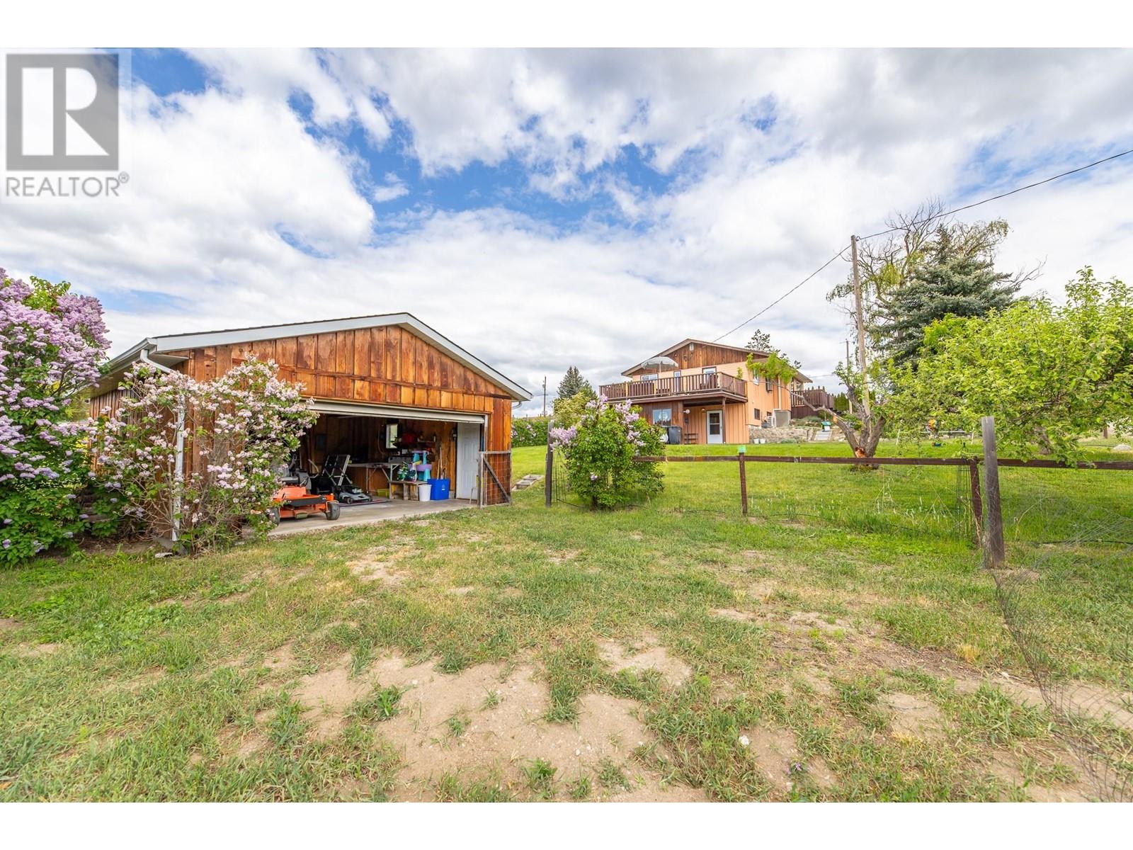 7515 Hillborn Street, Summerland