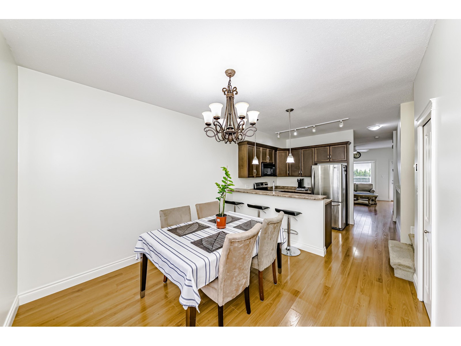Photo 12 of 2 9140 Hazel Street Chilliwack Proper East, Chilliwack BC