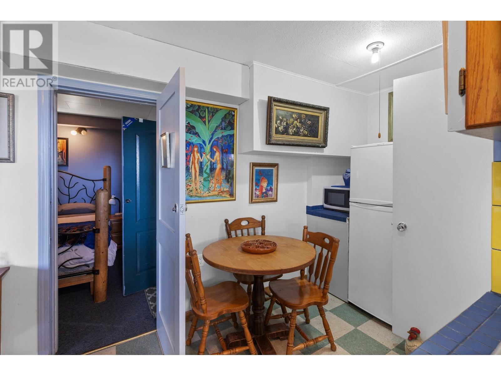 Photo 2 of 1330 Geen Road, Kelowna BC