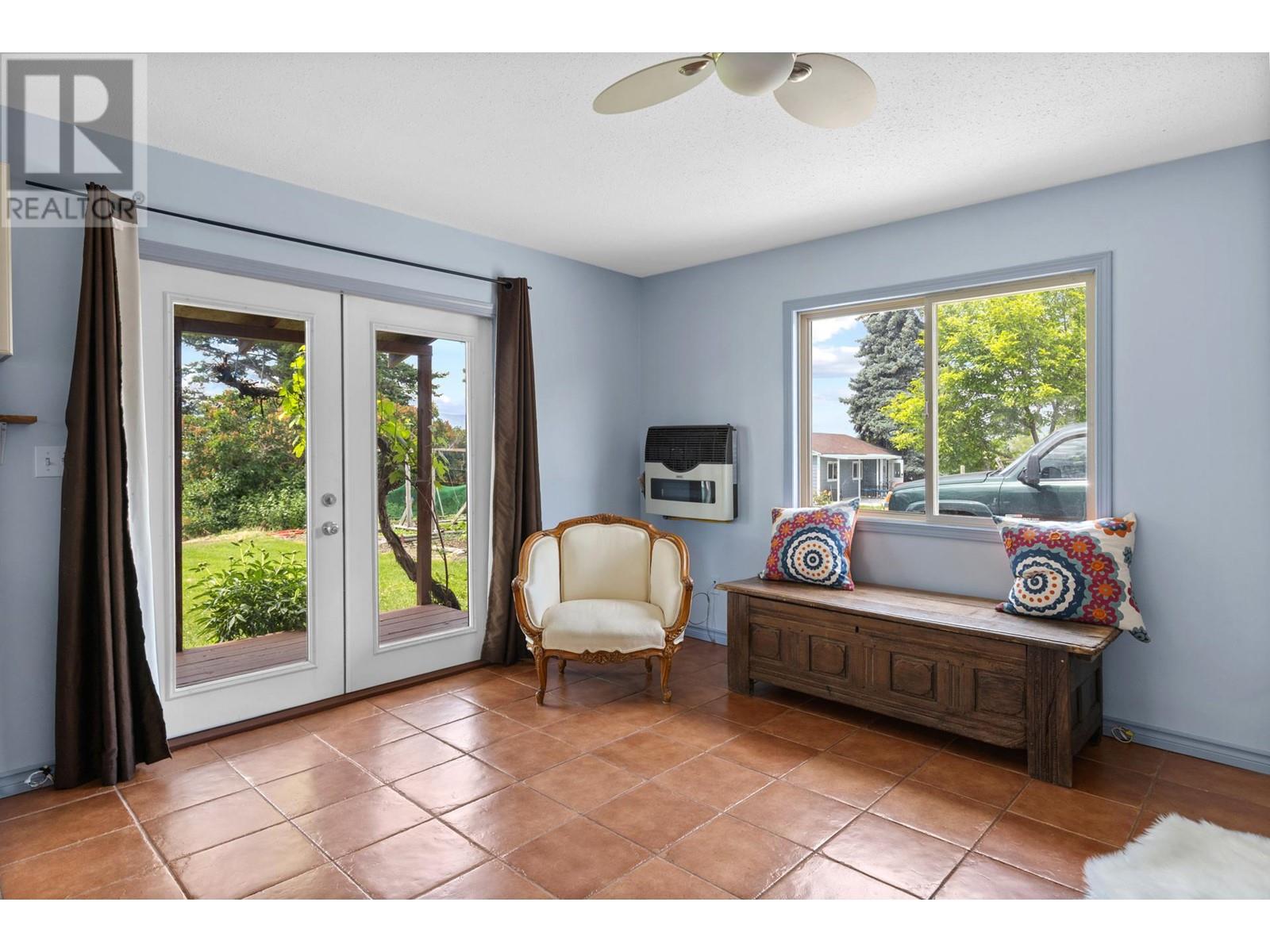 Photo 4 of 1330 Geen Road, Kelowna BC