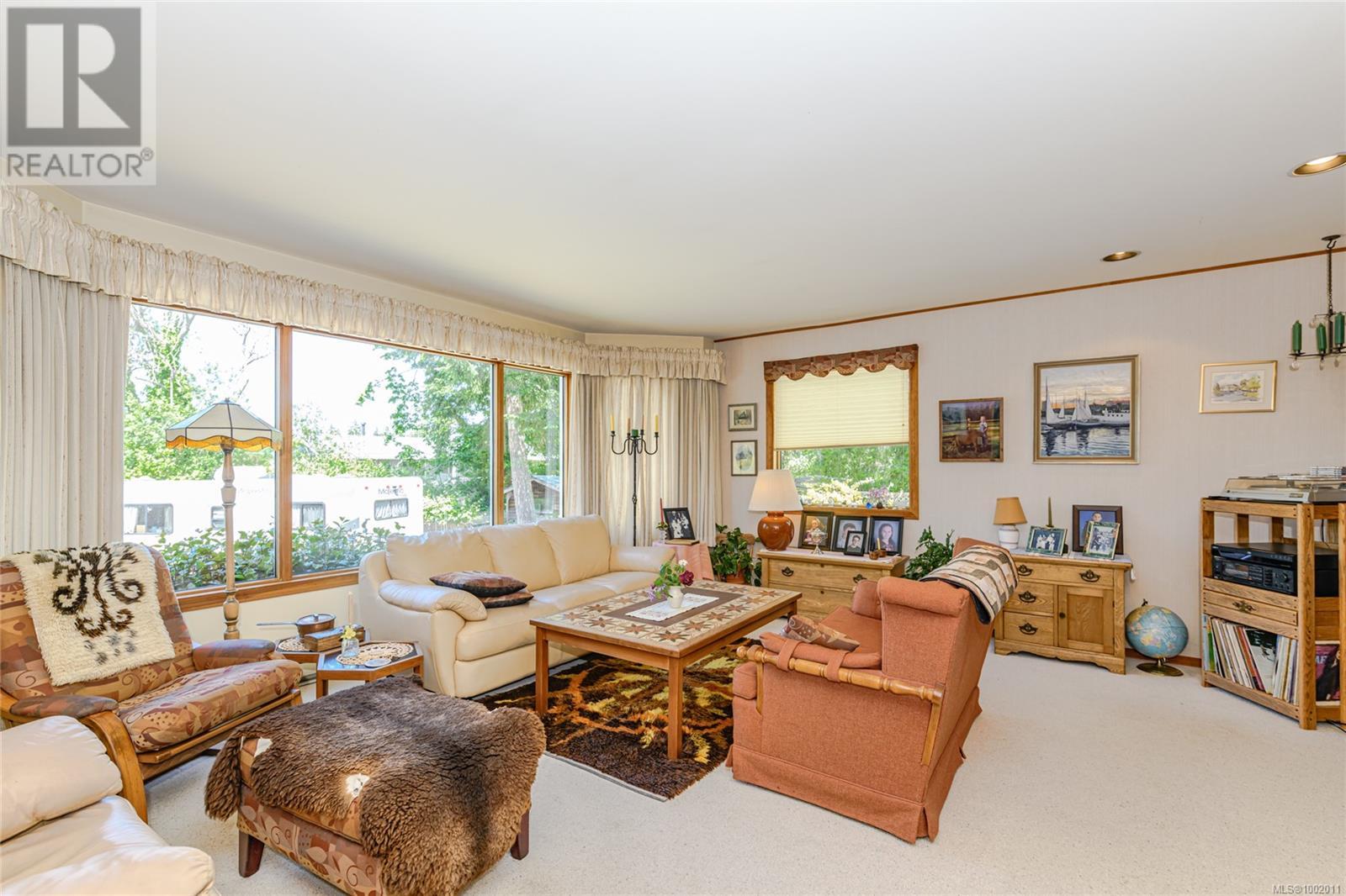 169 Fernwood Rd, Salt Spring