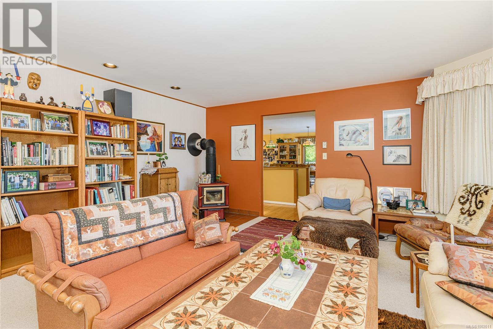 169 Fernwood Rd, Salt Spring