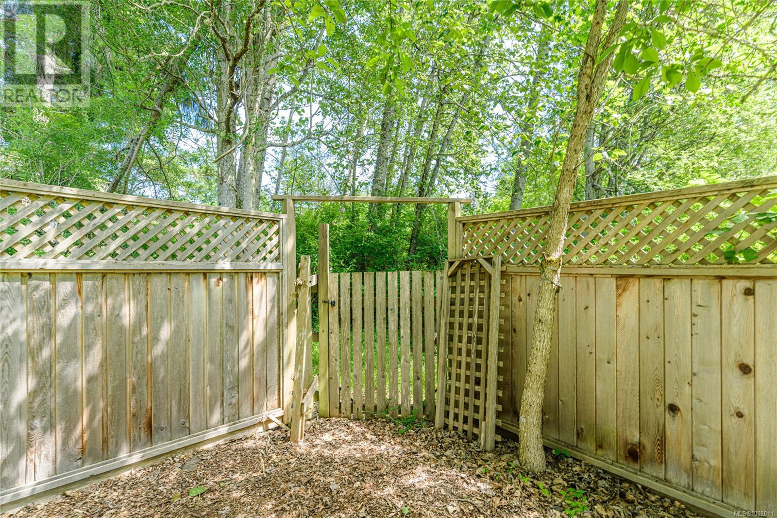 169 Fernwood Rd, Salt Spring
