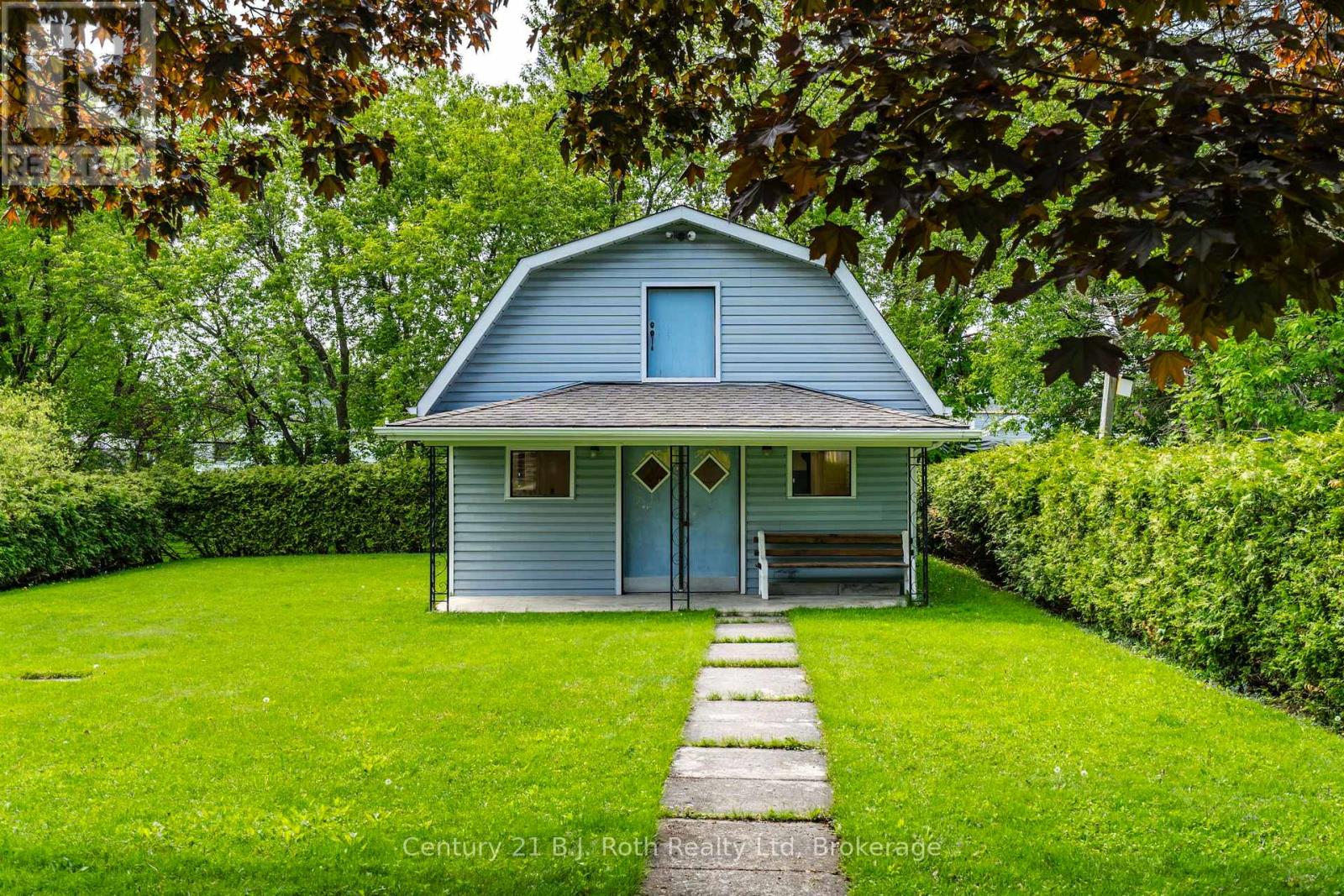 Photo 49 of 56 Fox Street, Penetanguishene ON