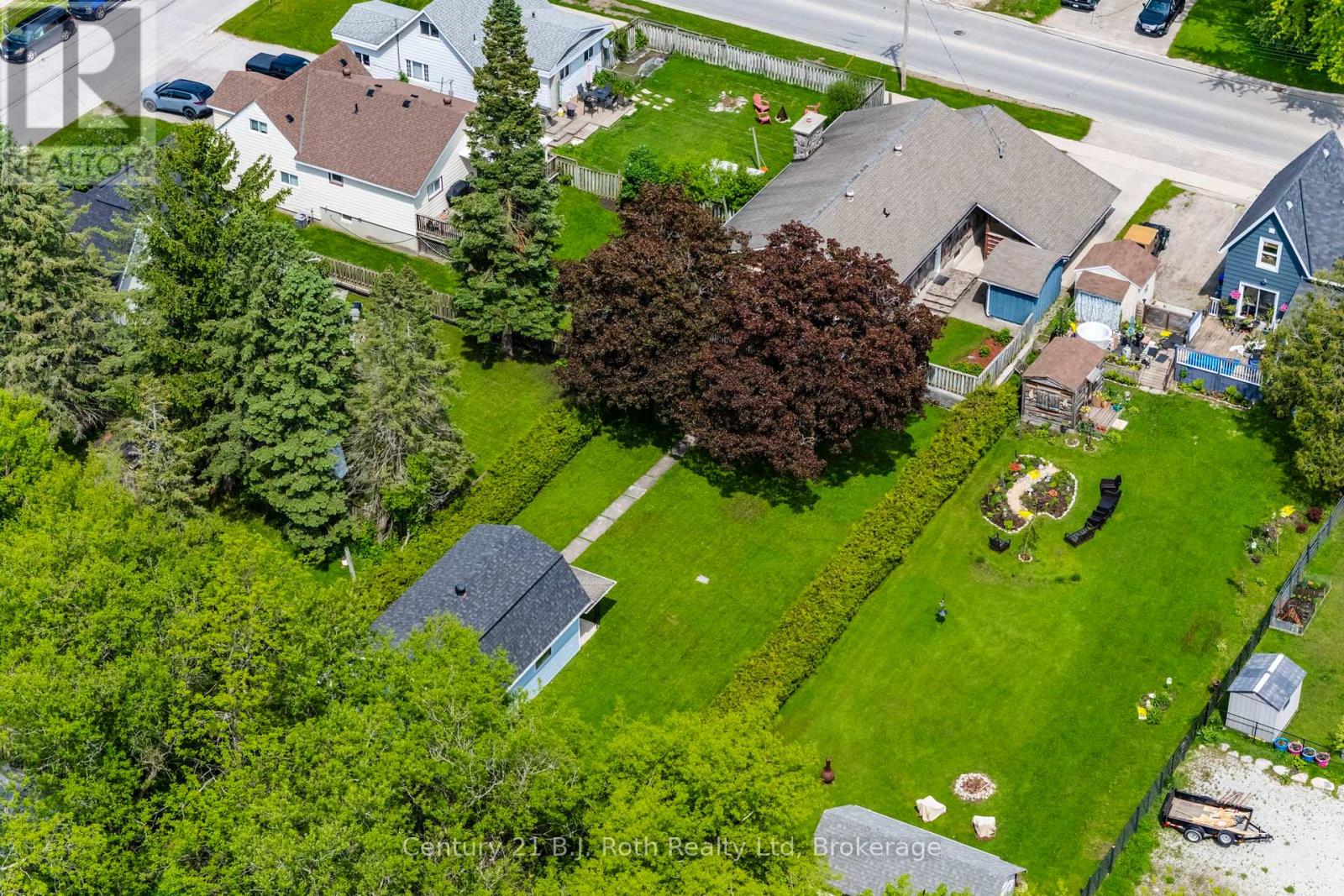 Photo 50 of 56 Fox Street, Penetanguishene ON