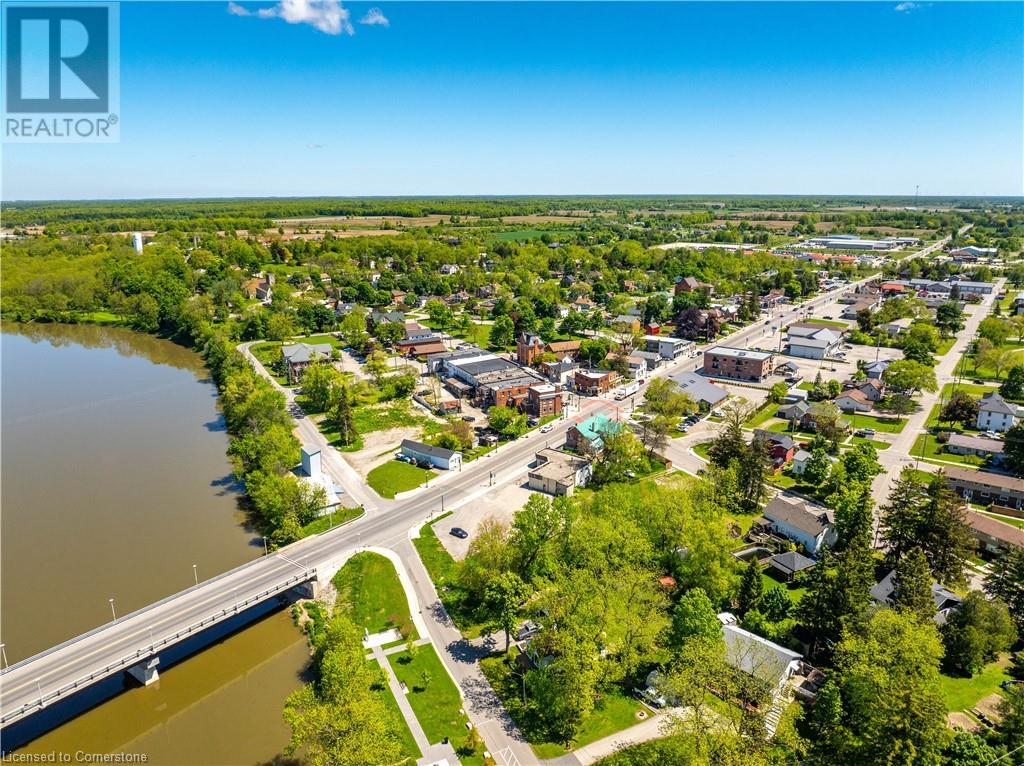 Photo 41 of 39 Talbot Street W, Cayuga ON