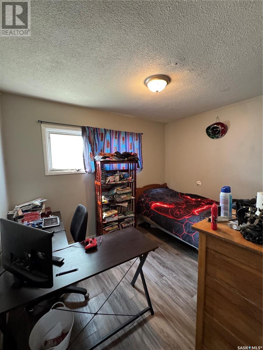 Photo 35 of 2102 2104 Rothwell Street, Regina SK