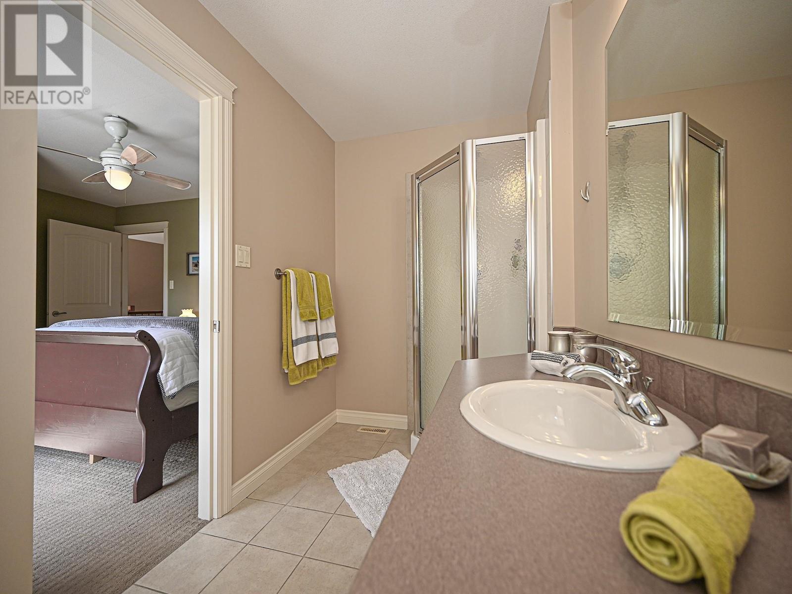 123 5501 20th Street, Vernon