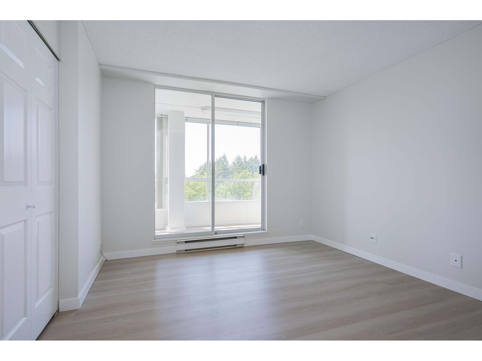 Photo 8 of 705 11910 80 Avenue, Delta BC