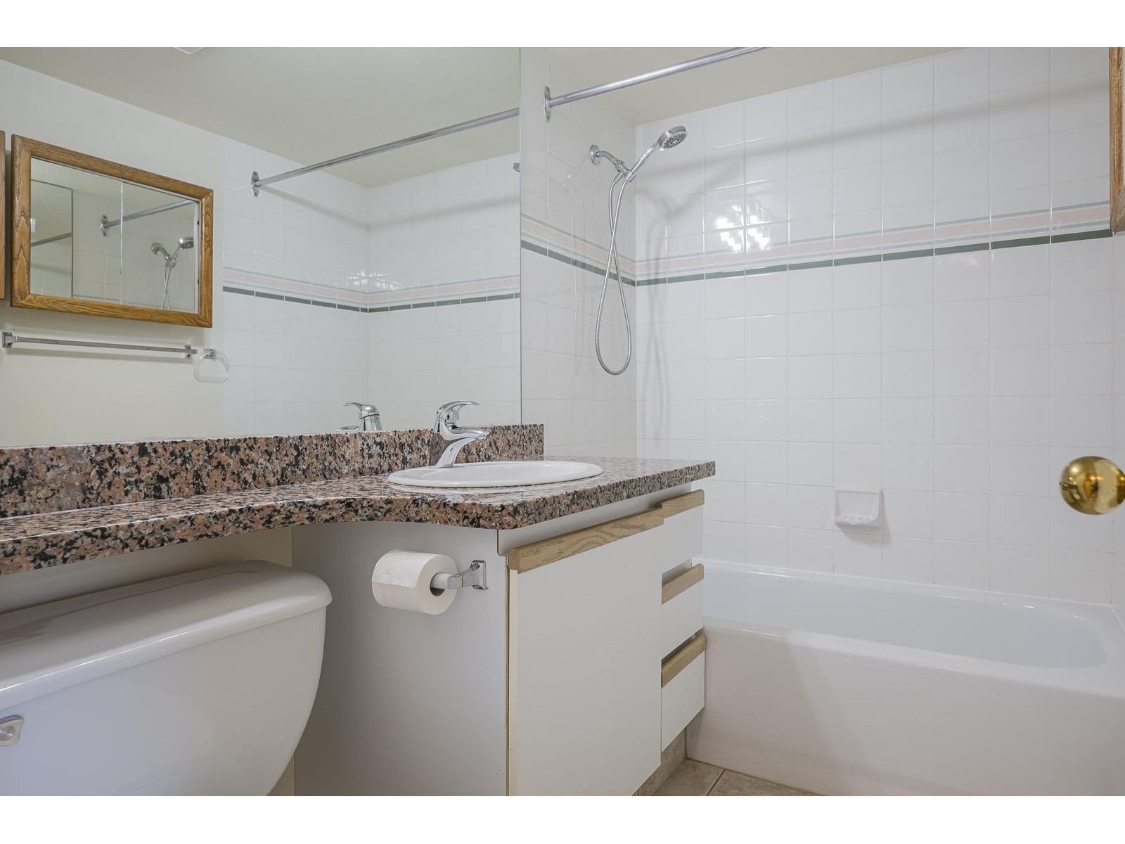Photo 7 of 705 11910 80 Avenue, Delta BC
