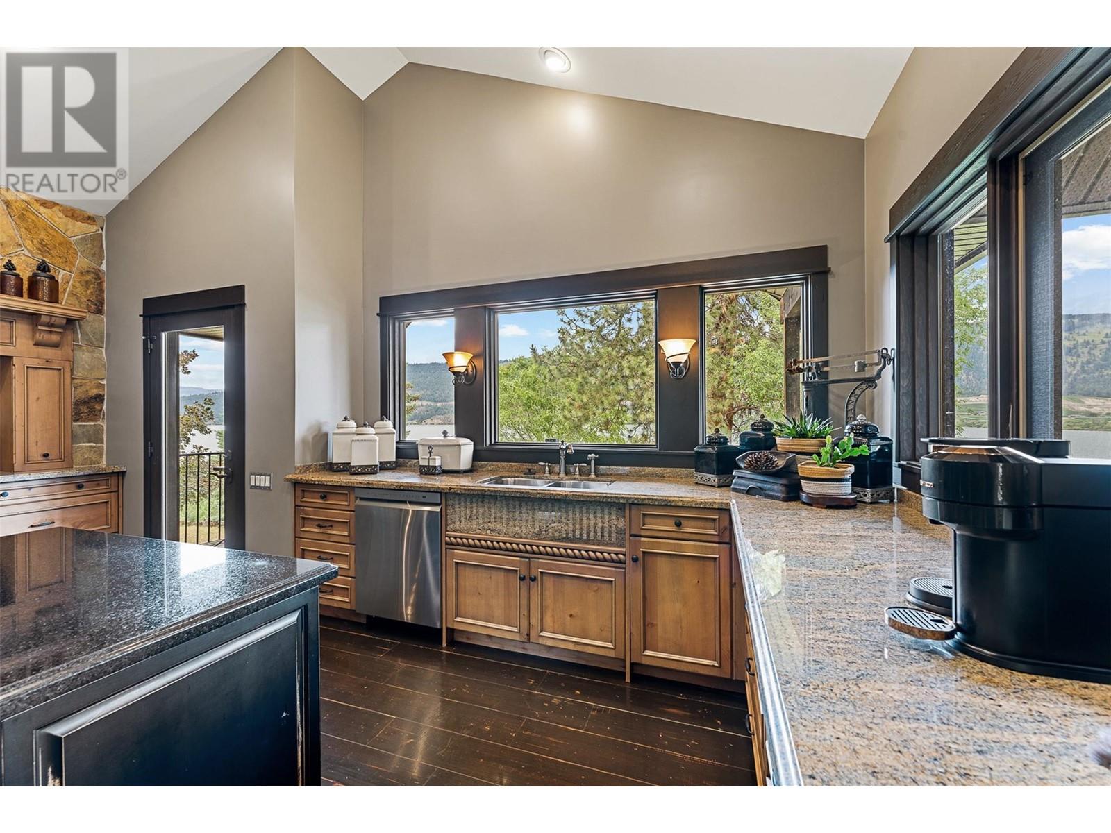  15026 Oyama Road, Lake Country