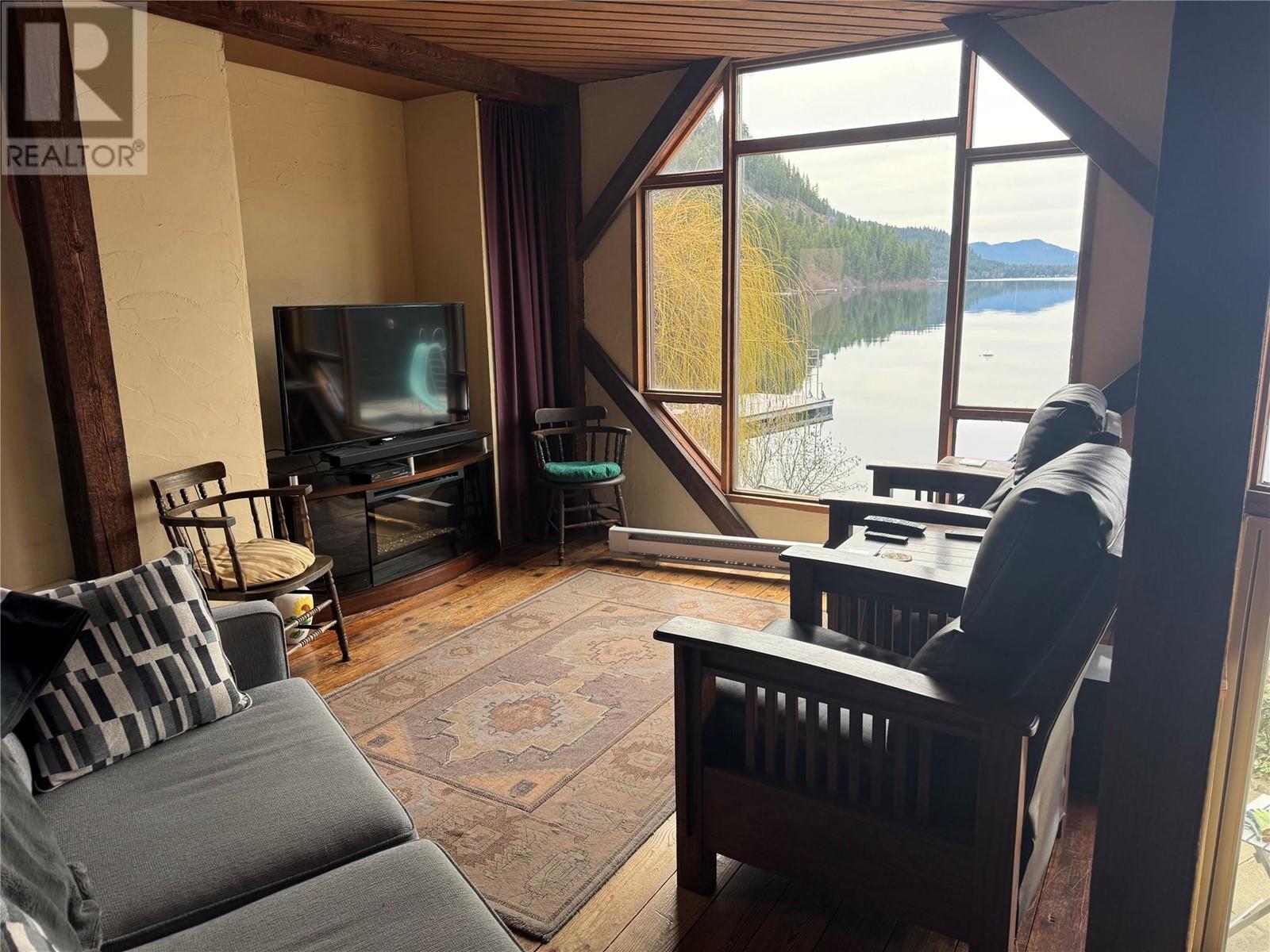 125 Brown Road, Christina Lake
