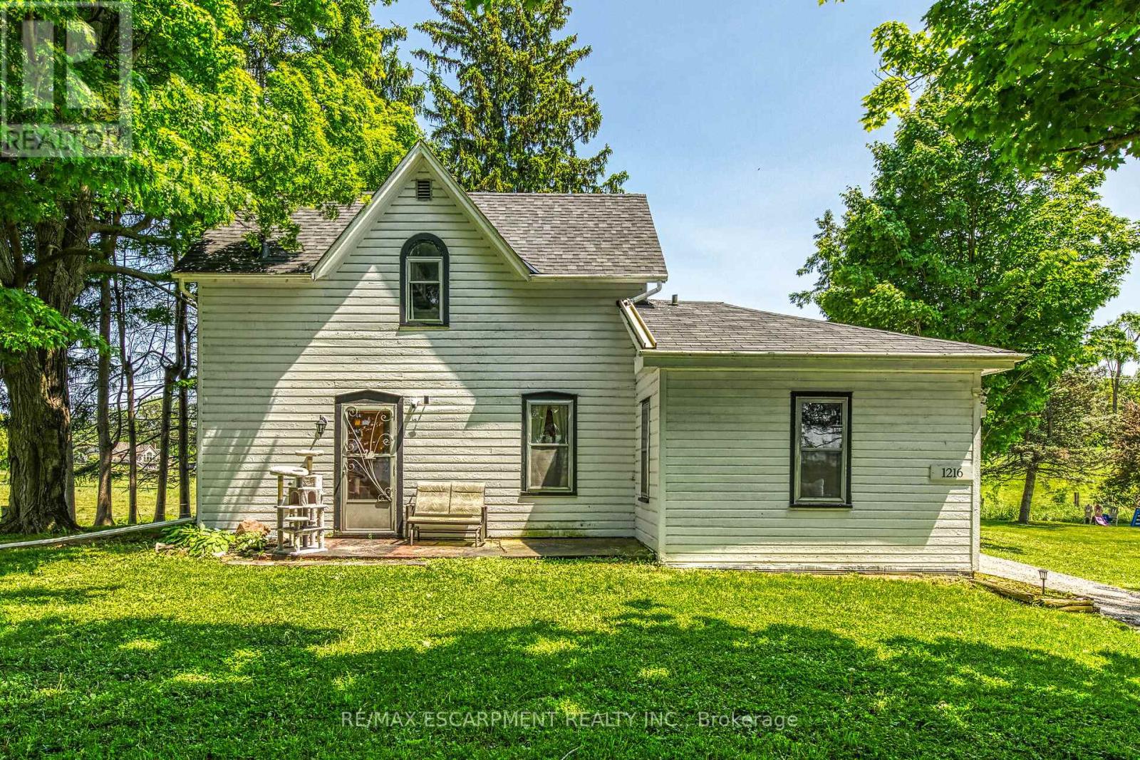 Photo 39 of 1216 Sawmill Road, Hamilton ON
